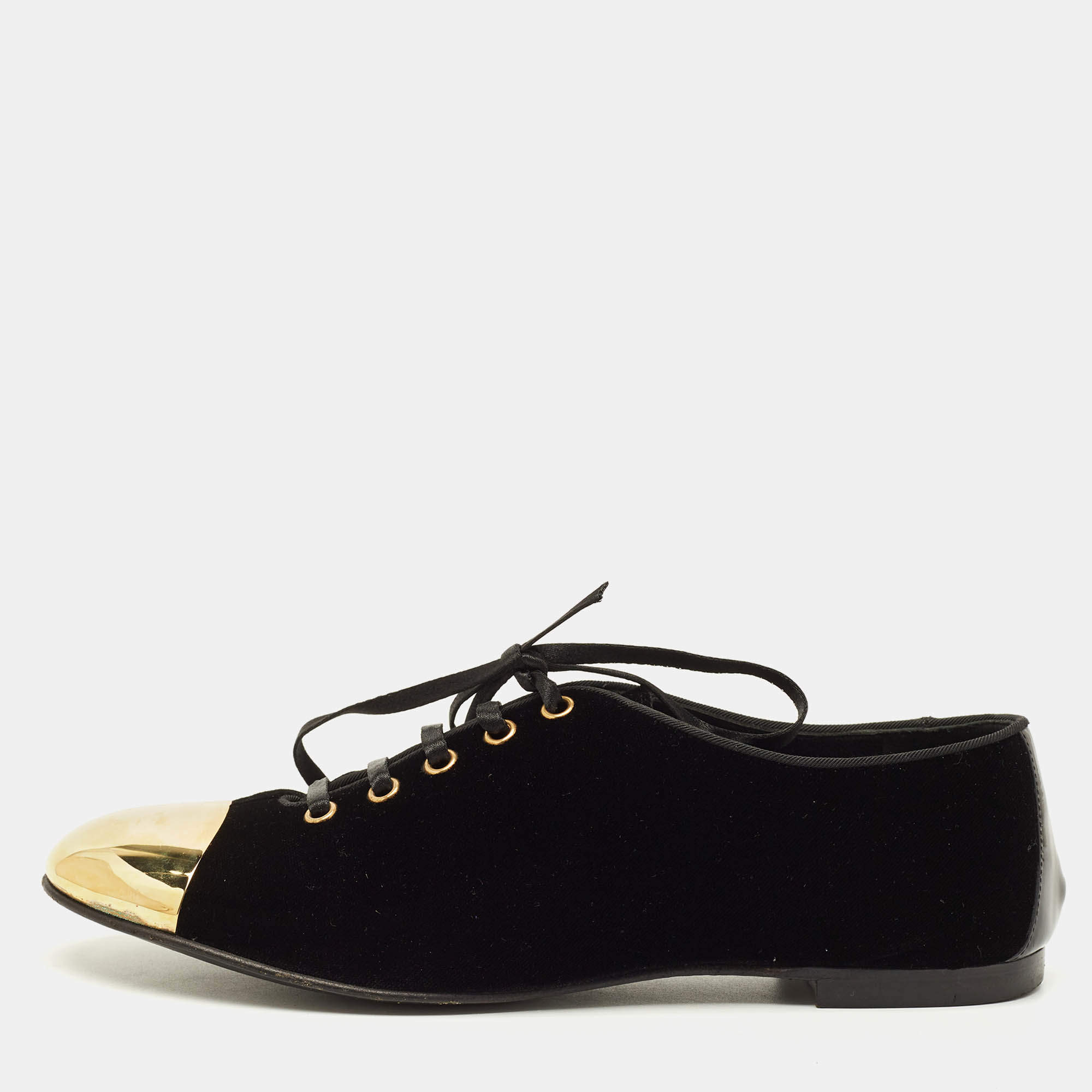 مملوكة مسبقًا حذاء سموكينغ كاب تو قماش مخملي ومعدني أسود جوزيبي زانوتي مقاس 39