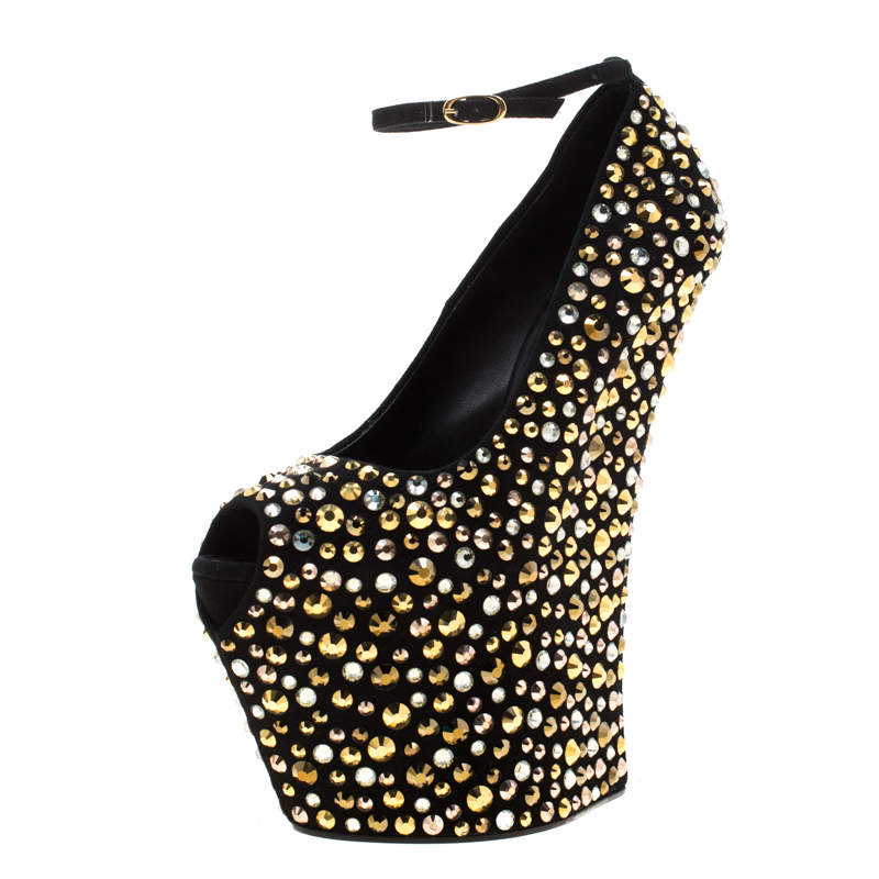 مملوكة مسبقًا Giuseppe Zanotti Black Suede Crystal Embellished Exaggerated Wedge Platform Pumps Size 36.5