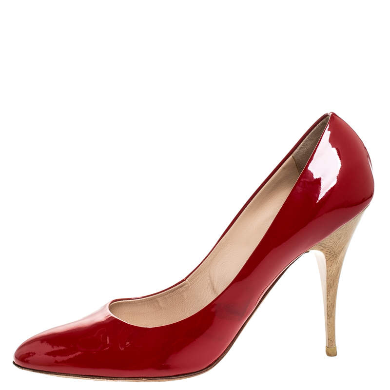 red patent leather pumps