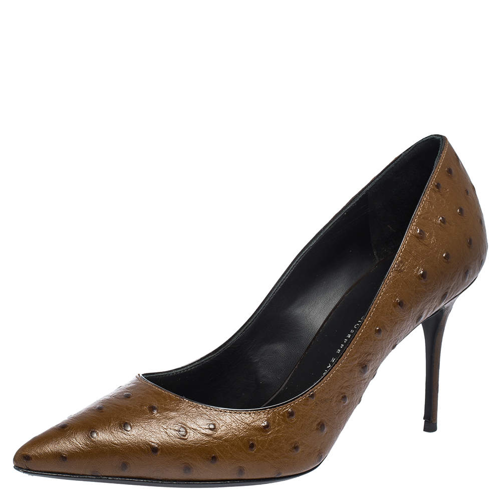 Pre Owned حذاء كعب عالي جوسيبي زانوتي "لوكريزيا" بمقدمة مدببة جلد تعام بارز بني مقاس 38.5