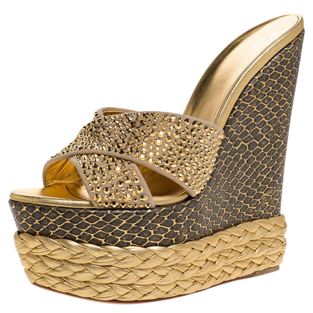 Pre Owned صندل جوسيبي زانوتي مقدمة مفتوحة نعل سميك كعب روكي اسبادريل سويدي وجلد متعدد الألوان مقاس 38