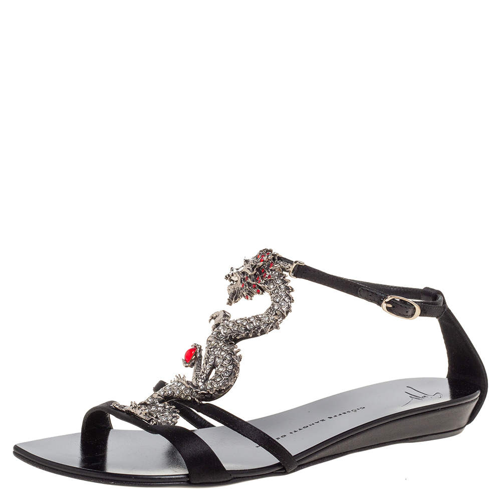 مملوكة مسبقًا Giuseppe Zanotti Black Satin Crystal Embellished Dragon Ankle Strap Flat Sandals Size 39