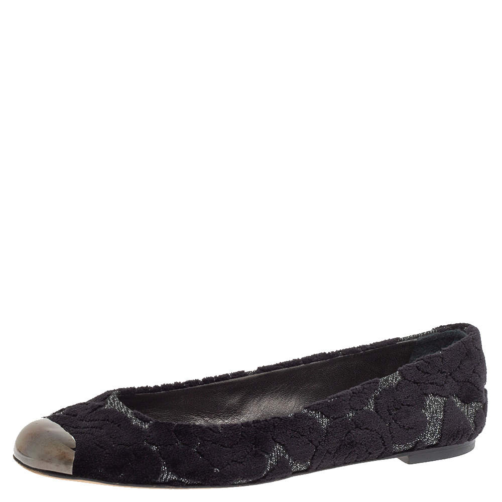 Pre Owned Giuseppe Zanotti Black/Silver Embossed Velvet And Fabric Metal Cap Toe Ballet Flat Size 39