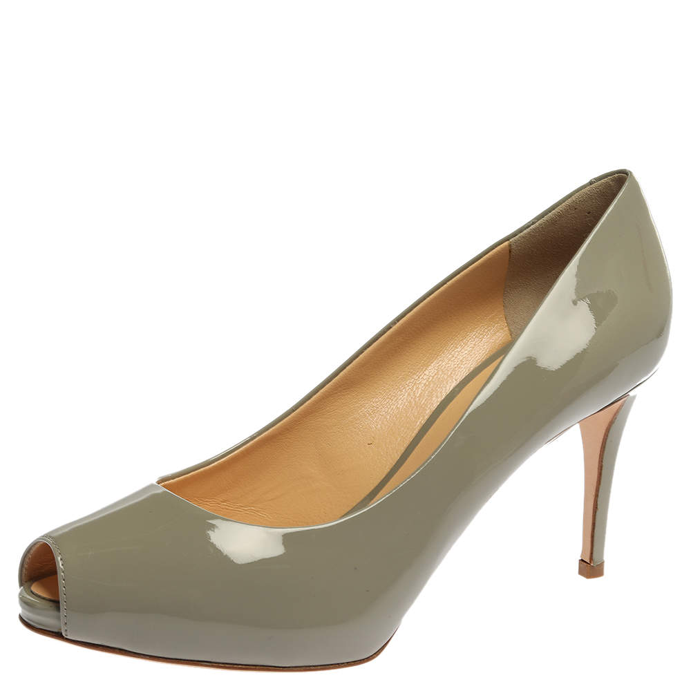 مملوكة مسبقًا Giuseppe Zanotti Grey Patent Leather Peep Toe Platform Pumps Size 39