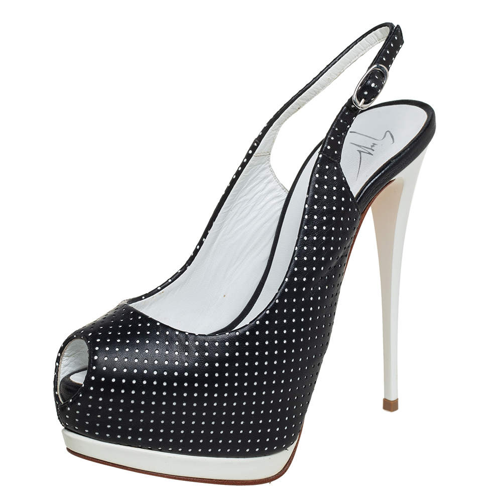 مملوكة مسبقًا صندل جوسيبي زانوتي مقدمة مفتوحة فتحة كعب جلد أبيض و أسود مقاس 36 