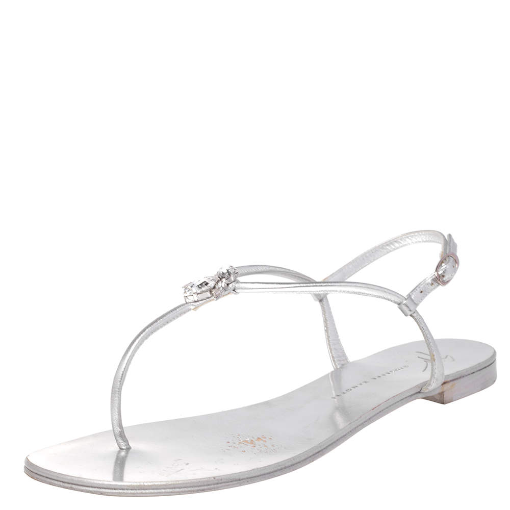 Pre Owned Giuseppe Zanotti Silver Leather Crystal Embellished Thong Flats Size 38.5