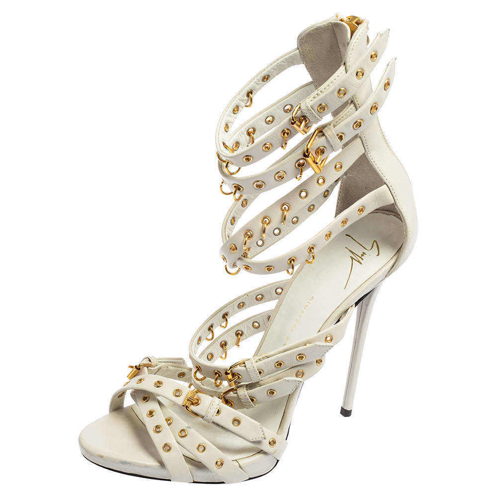 Pre Owned صندل جوسيبي زانوتي غلادياتور جلد أبيض بحلقات بطول الكاحل مقاس 38