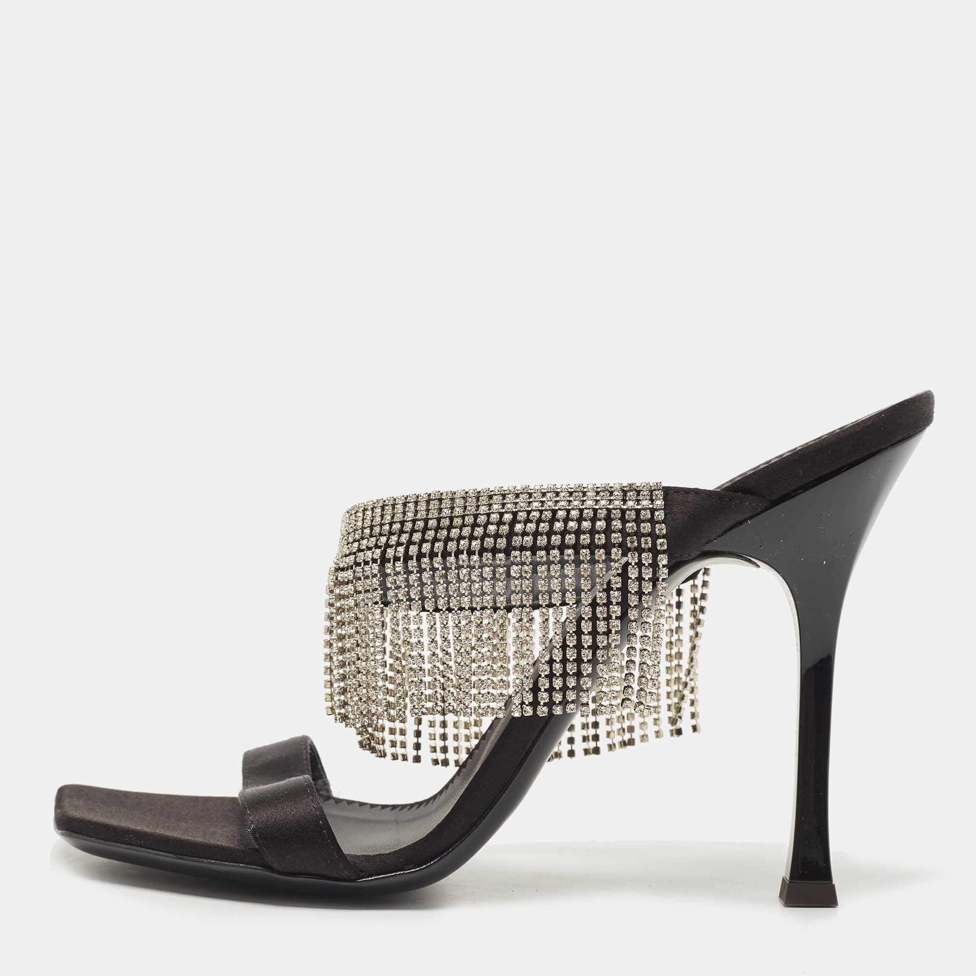 مملوكة مسبقًا Giuseppe Zanotti Black Satin Crystal Fringe Slide Sandals Size 38.5
