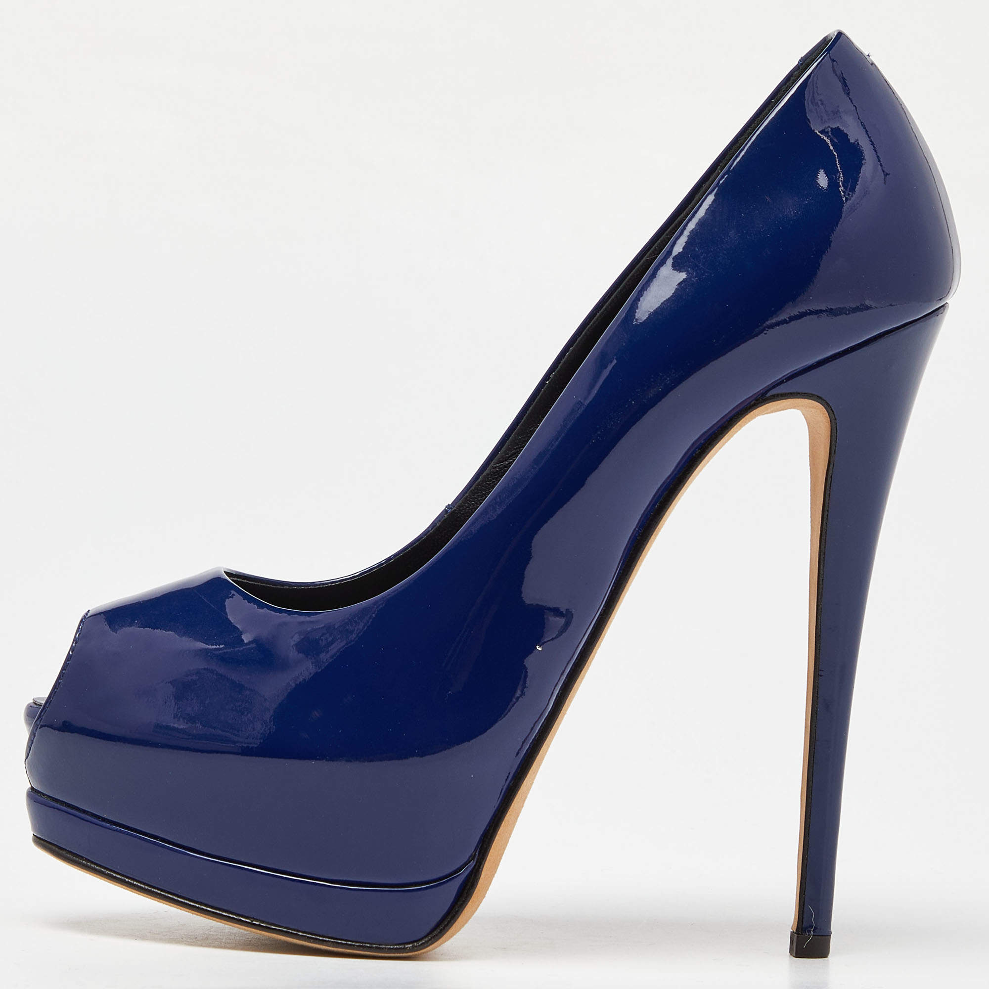 مملوكة مسبقًا Giuseppe Zanotti Blue Patent Leather Peep Toe Platform Pumps Size 37.5