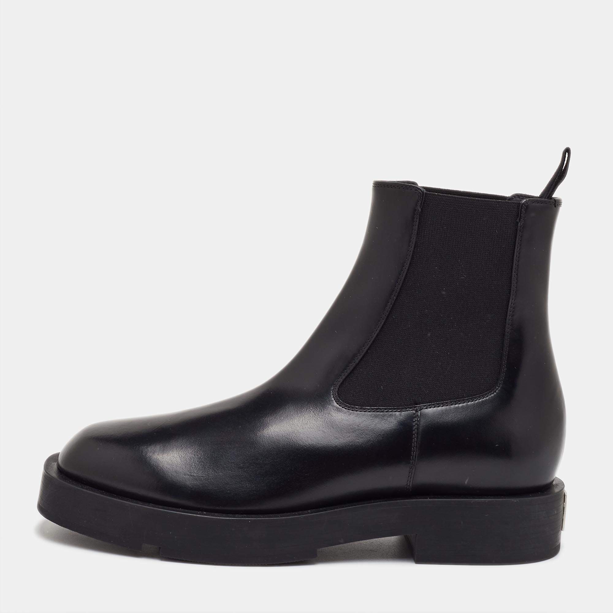 مملوكة مسبقًا Givenchy Size 38 Black Leather Ankle Length Chelsea Boots