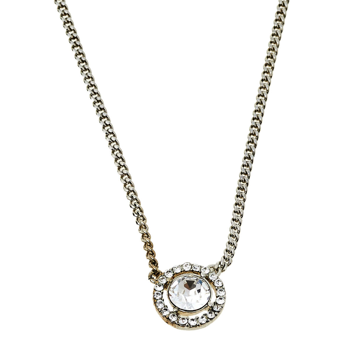 مملوكة مسبقًا قلادة جيفنشي دلاية معدن فضي اللون ومزخرفة كريستال و سلسلة