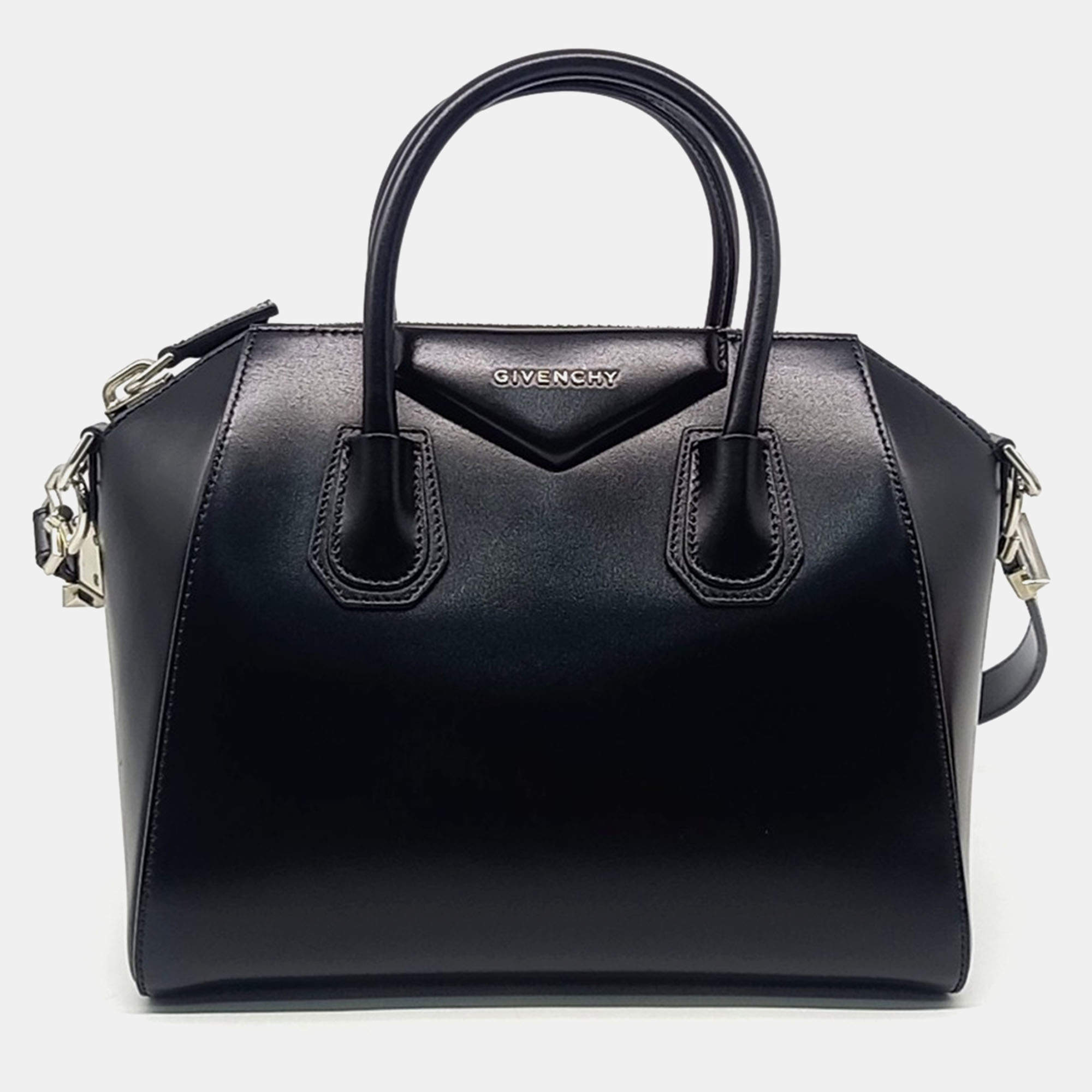 Pre Owned حقيبة جيفنشي أنتيغونا جلد أسود صغيرة