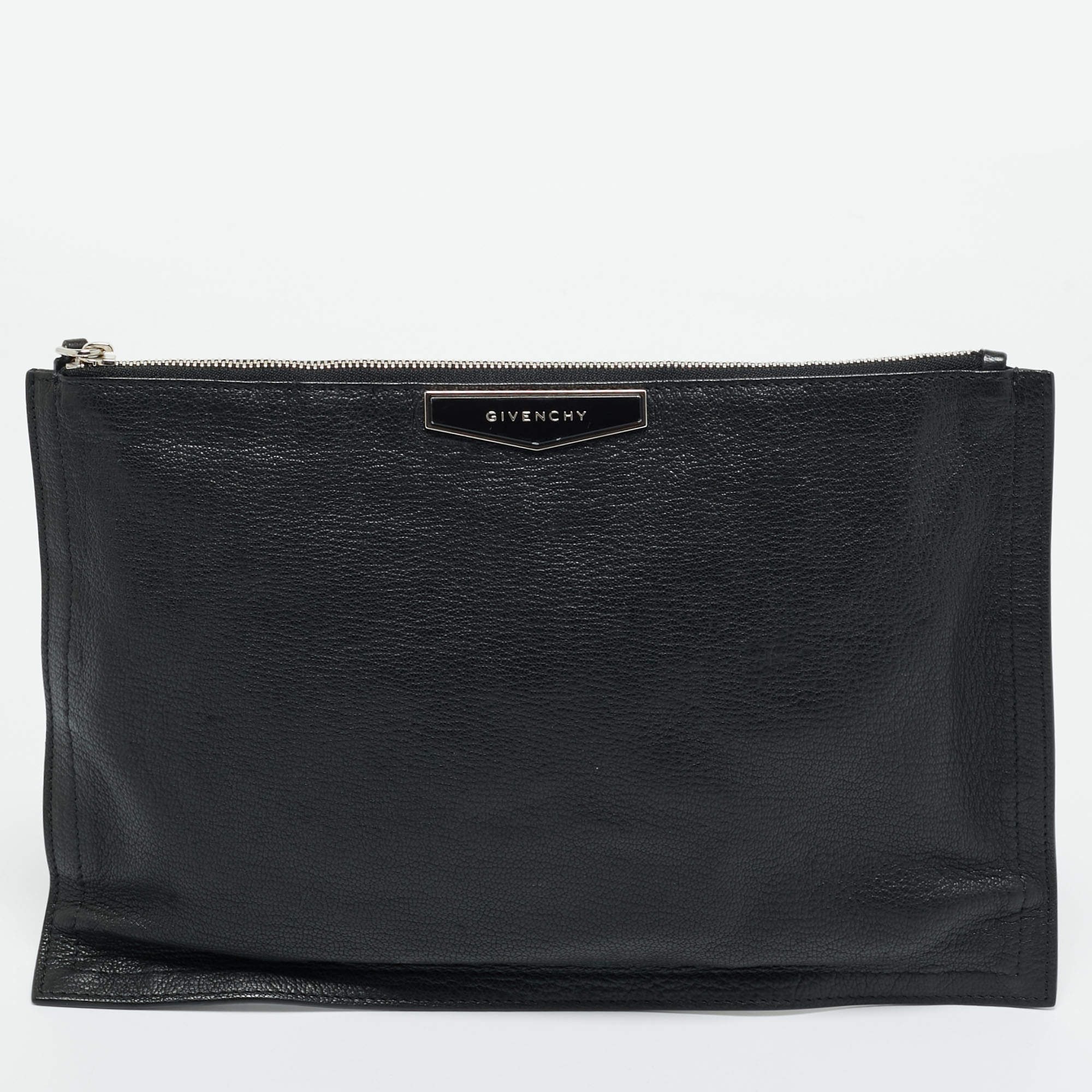 Pre Owned Givenchy Black Leather Antigona Flat Zip Clutch