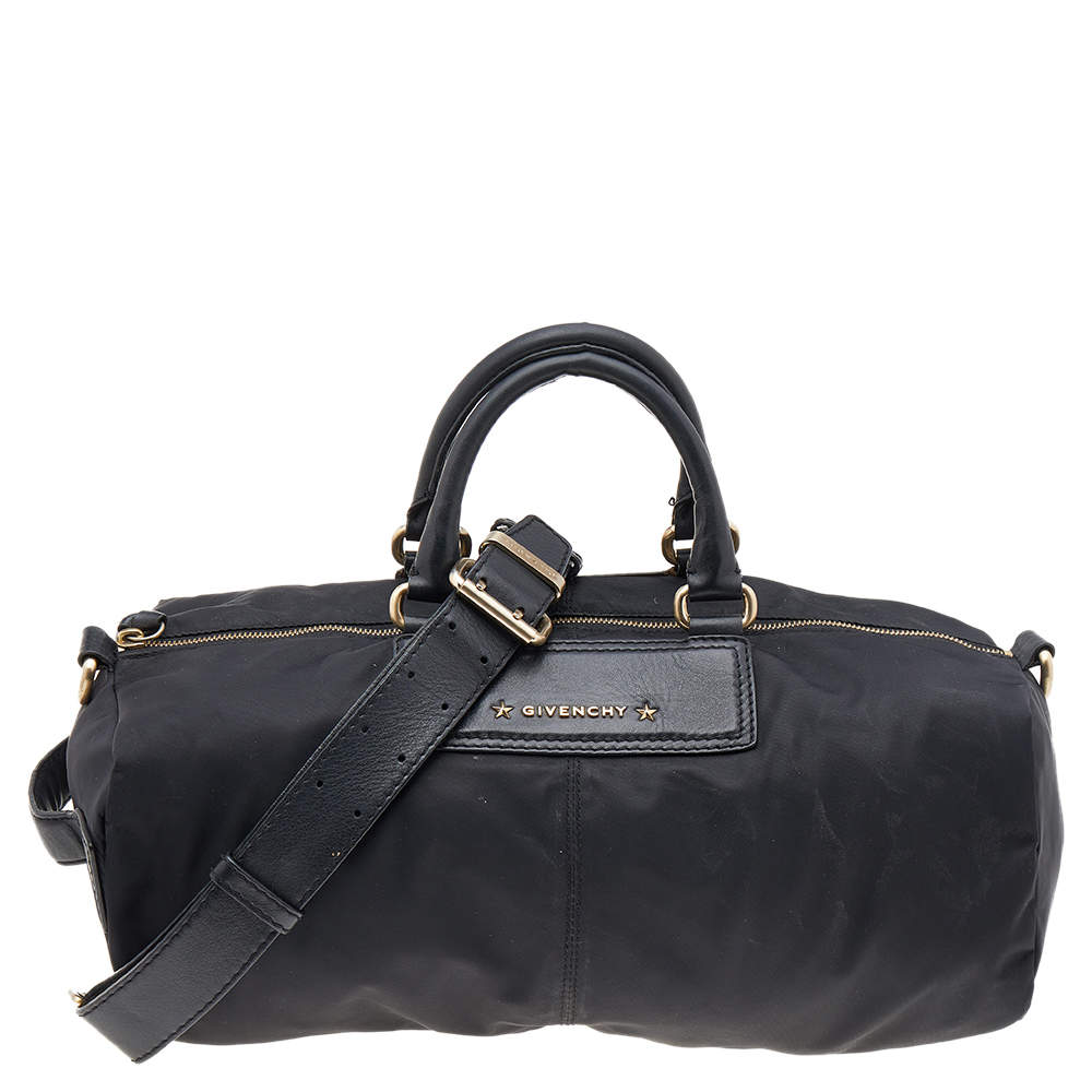 مملوكة مسبقًا Givenchy Black Nylon And Leather Satchel