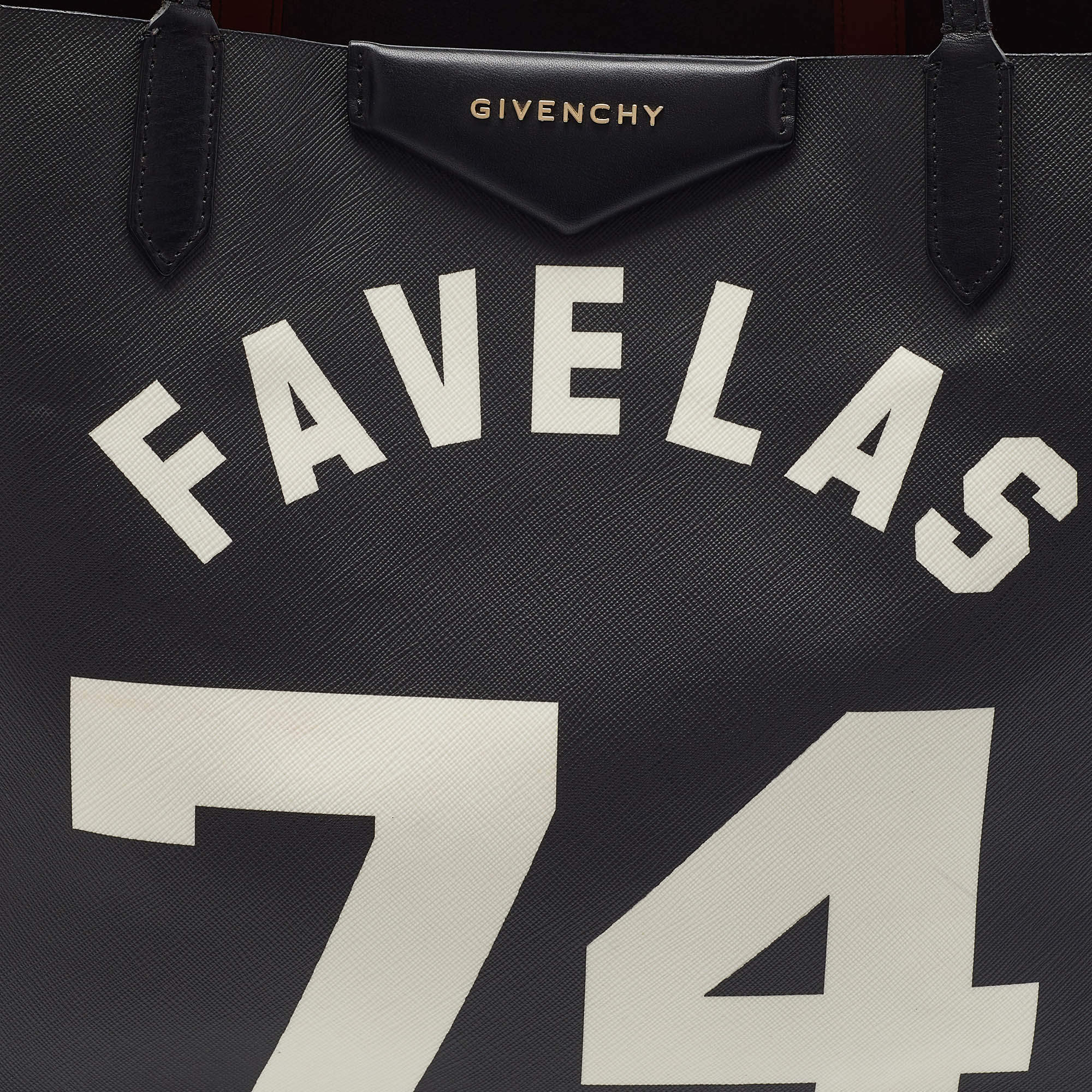 Givenchy favelas hot sale 74 bag