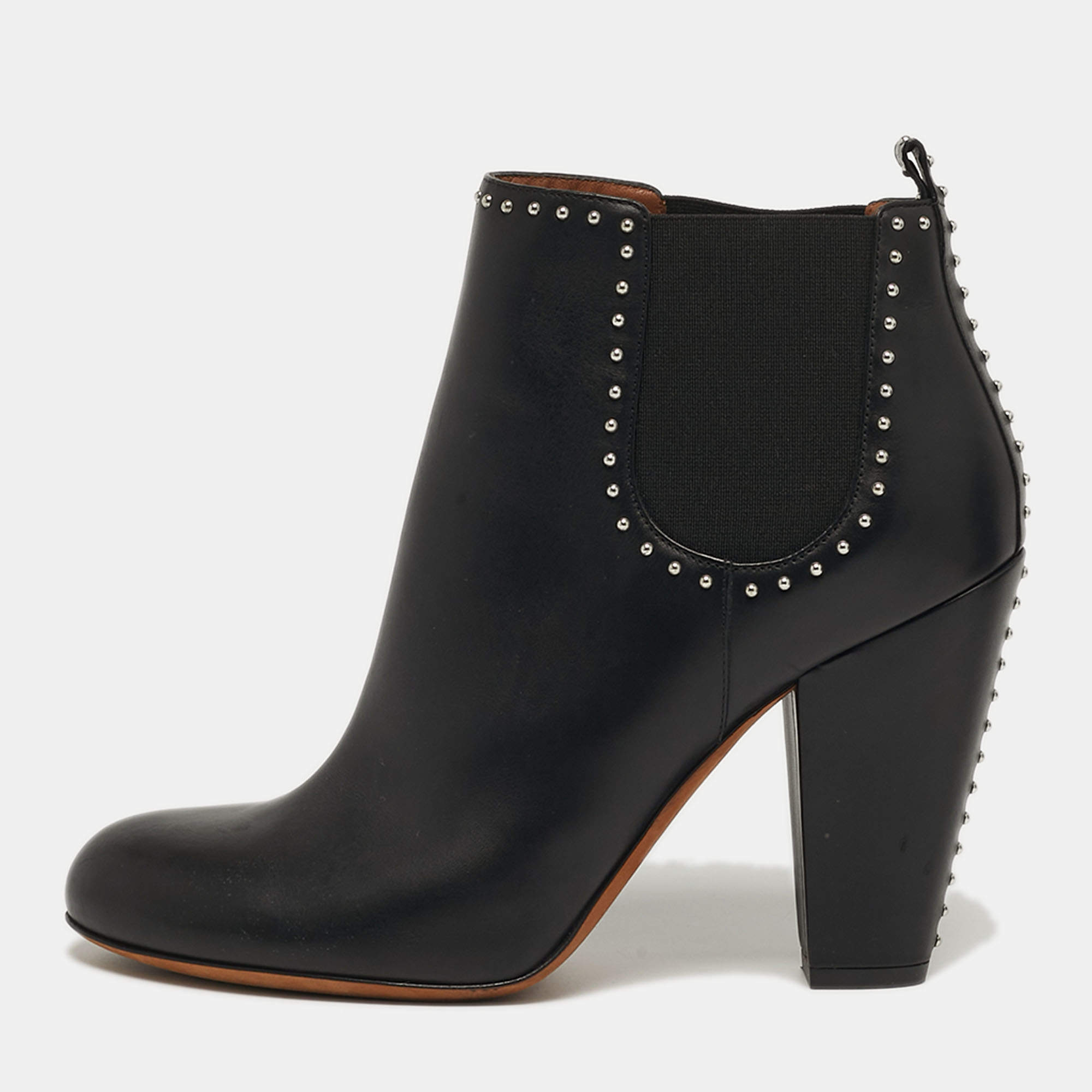 Pre Owned Givenchy Size 40 Black Studded Leather Round Toe Ankle Boots 