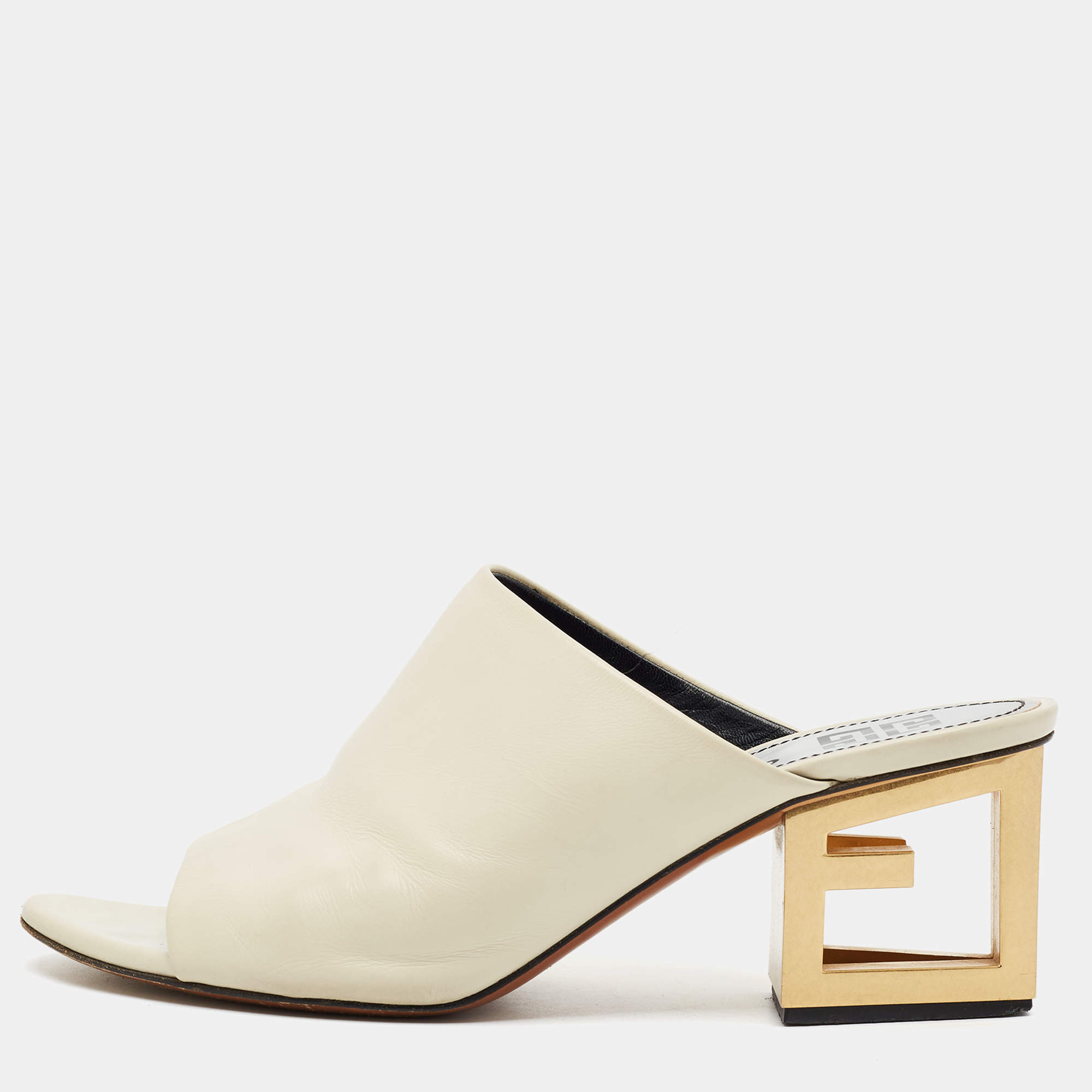 Pre Owned Givenchy Triangle Size 38.5 White Leather Mules