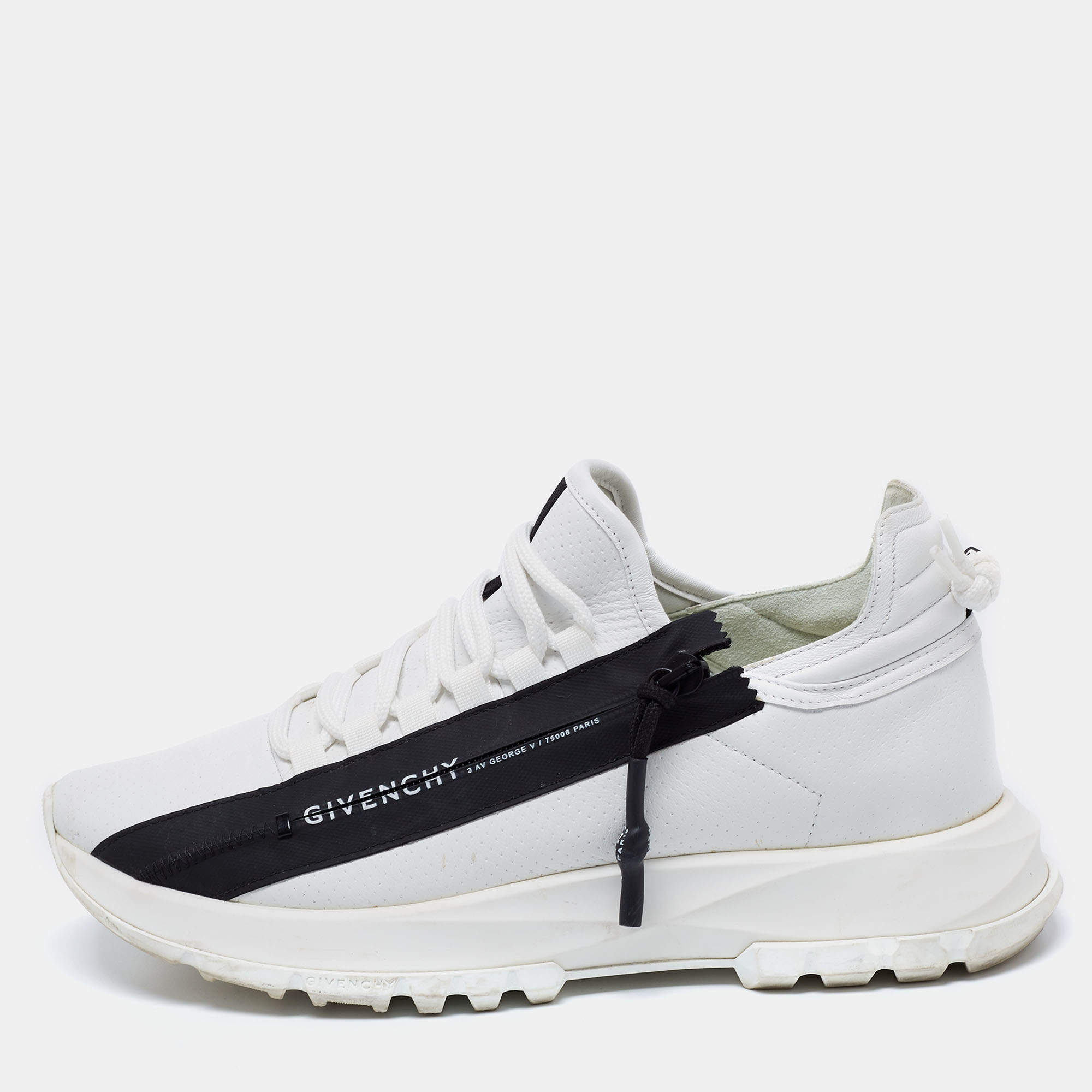 مملوكة مسبقًا Givenchy White Leather Lace Up Sneakers Size 40