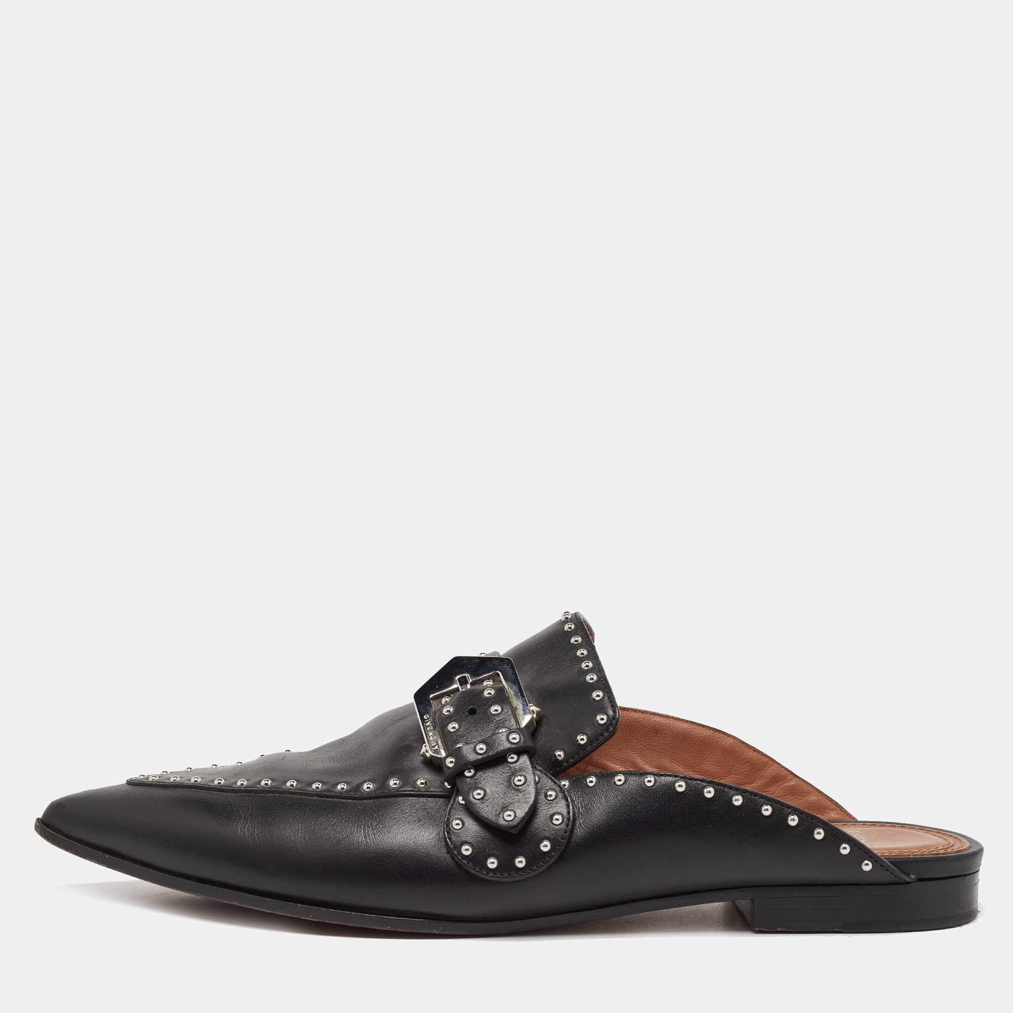 مملوكة مسبقًا Givenchy Black Studded Leather Buckle Logo Detail Flat Mules Size 38.5