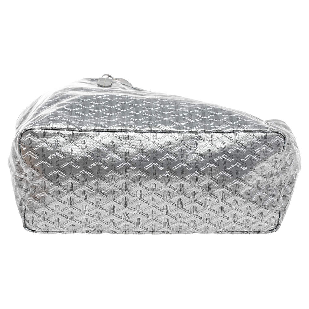 Goyard Blue And White Claire-Voie Goyardine Coated Canvas Poitiers Silver  Hardware, 2022 Available For Immediate Sale At Sotheby's