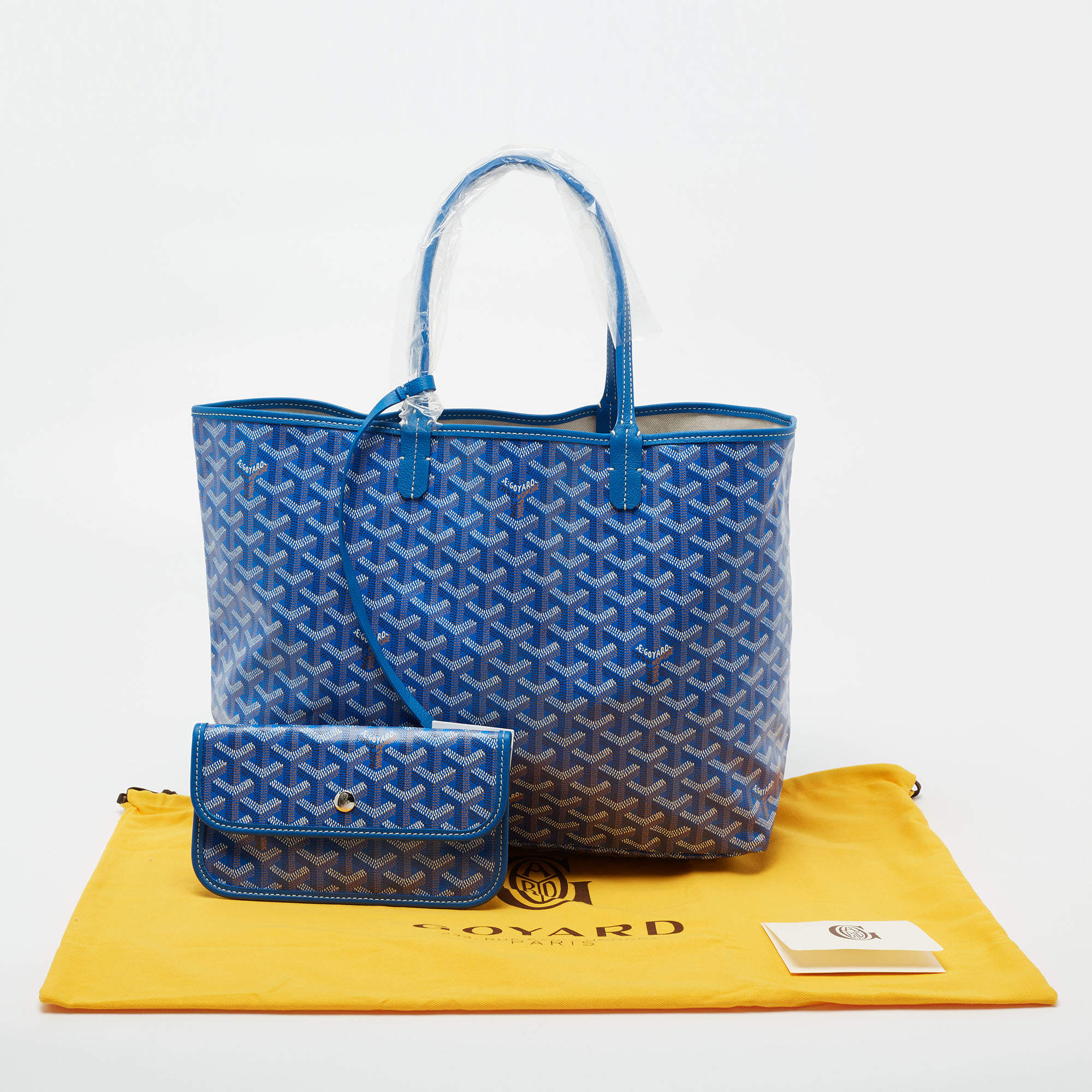 GoyardOfficial on X: The Étoile suitcase in blue goyardine canvas and  leather, silver jewelry, PM size.  / X