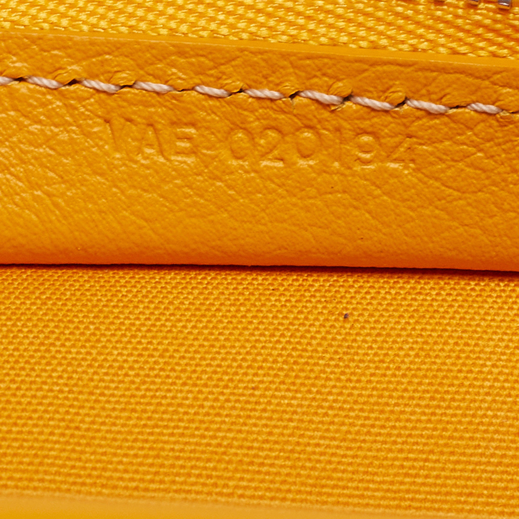 NWT Goyard Jouvence MM Toiletry Bag Yellow Clutch Zip Rare Cosmetic Case