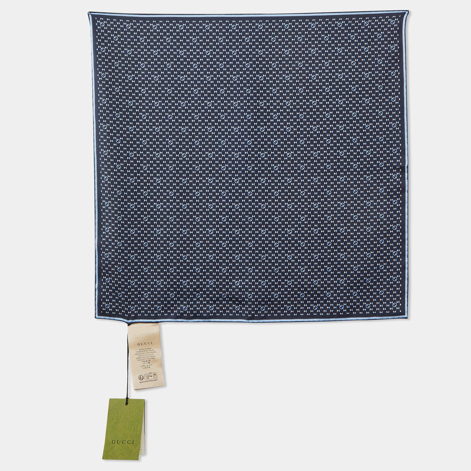 مملوكة مسبقًا Gucci Navy Blue Printed Silk Scarf/Pocket Square