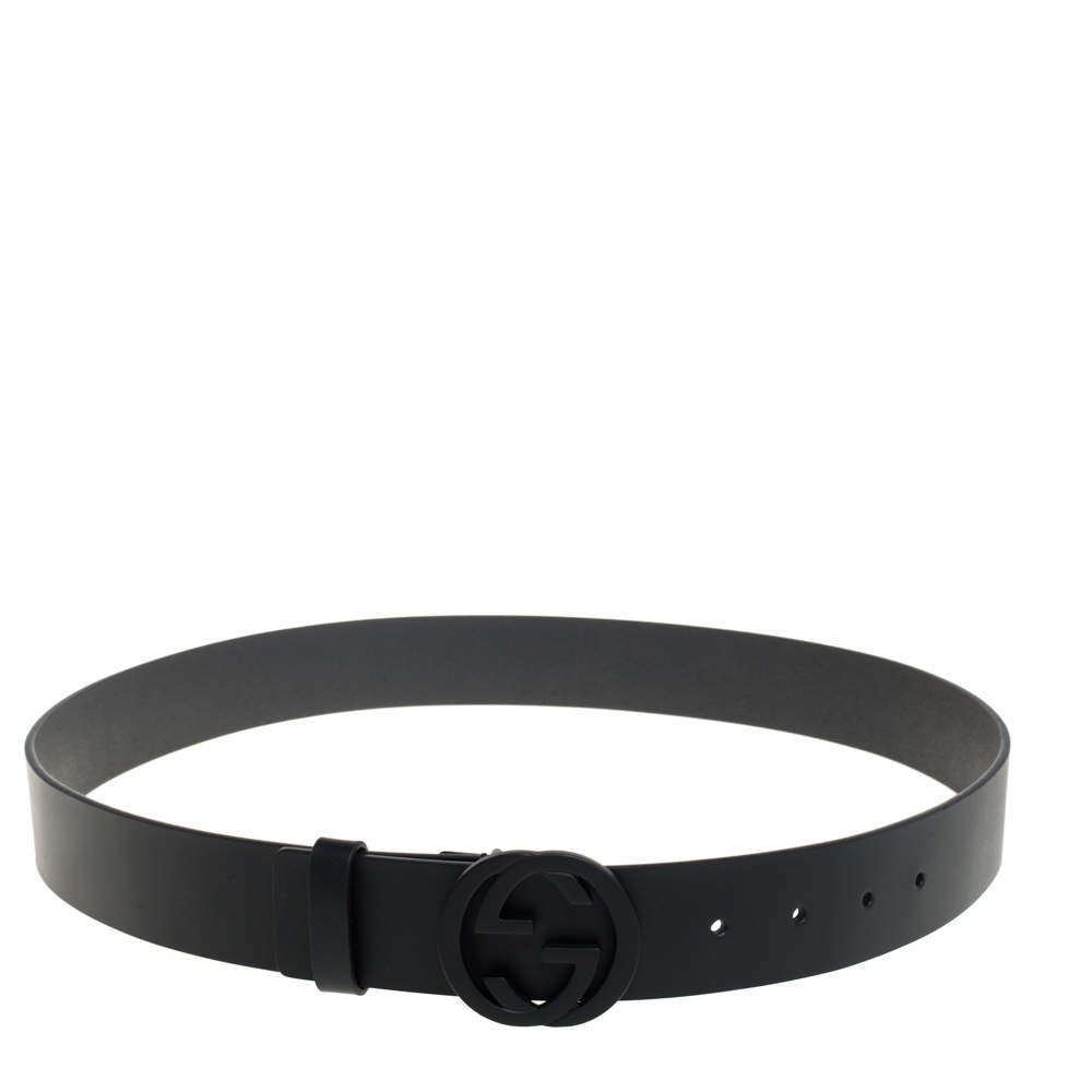 Pre Owned Gucci Black Leather Interlocking G Buckle Belt 95CM