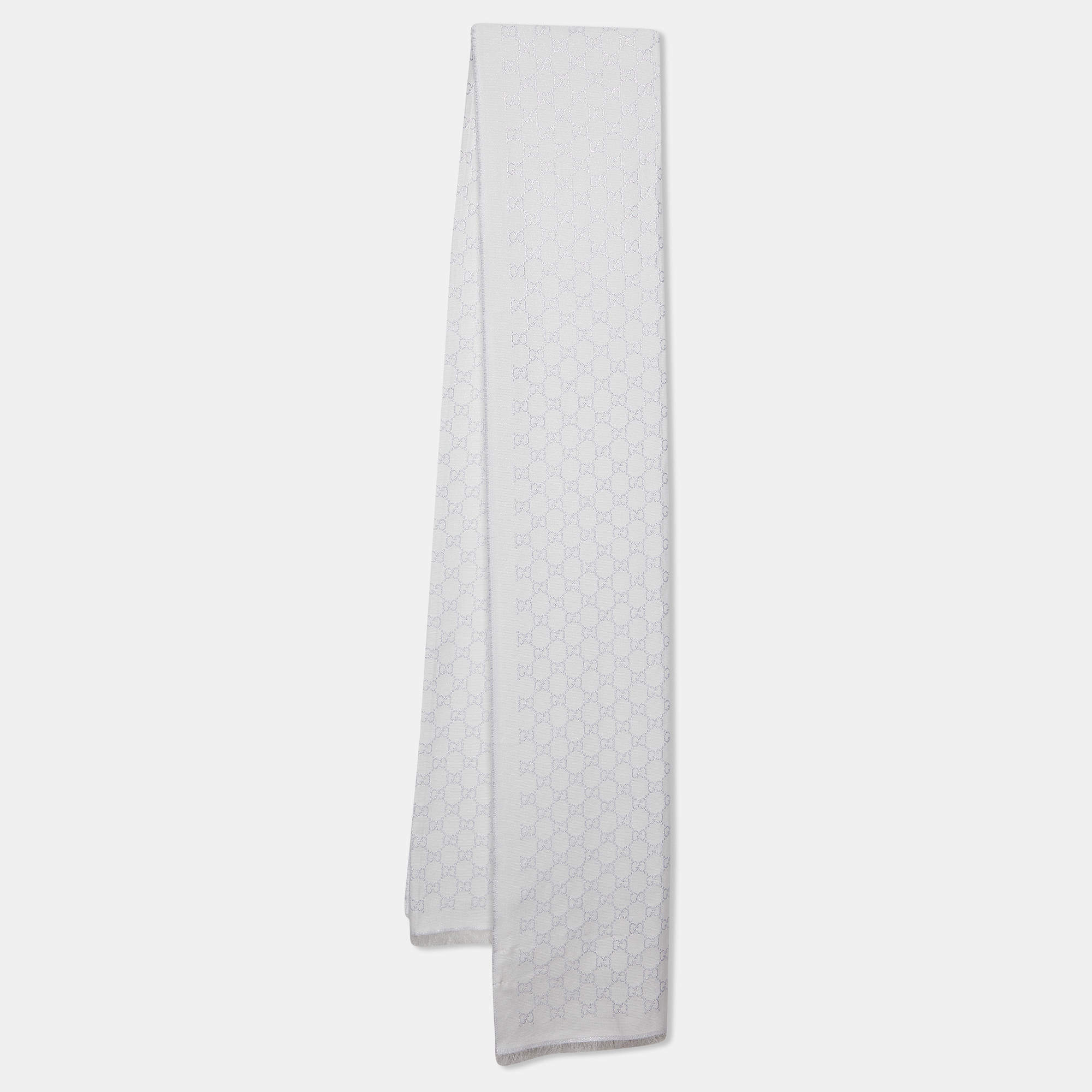 مملوكة مسبقًا Gucci Silver Lame & Cotton Logo Monogram Scarf