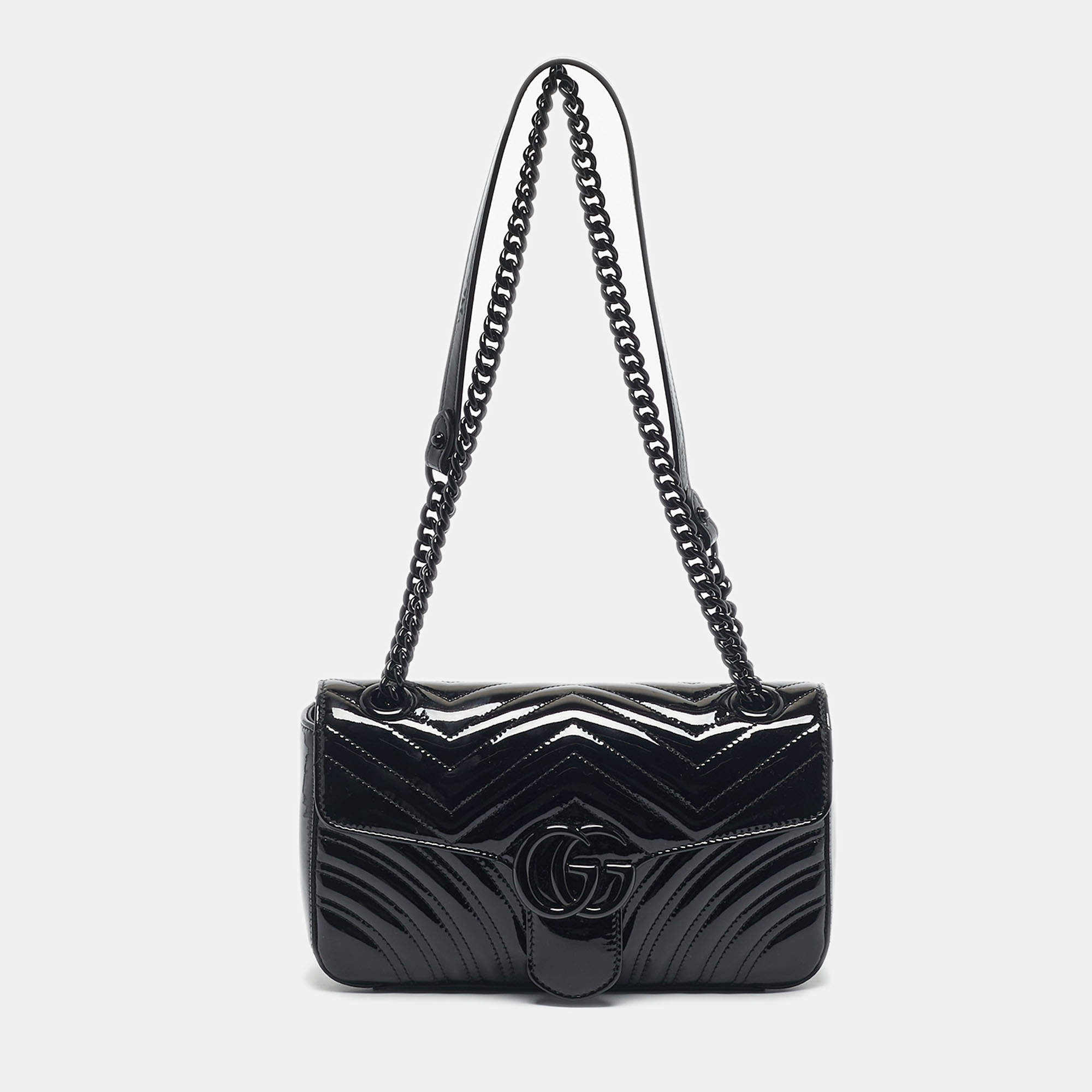 Pre Owned Gucci Black Matelassé Patent Leather Medium GG Marmont Shoulder Bag