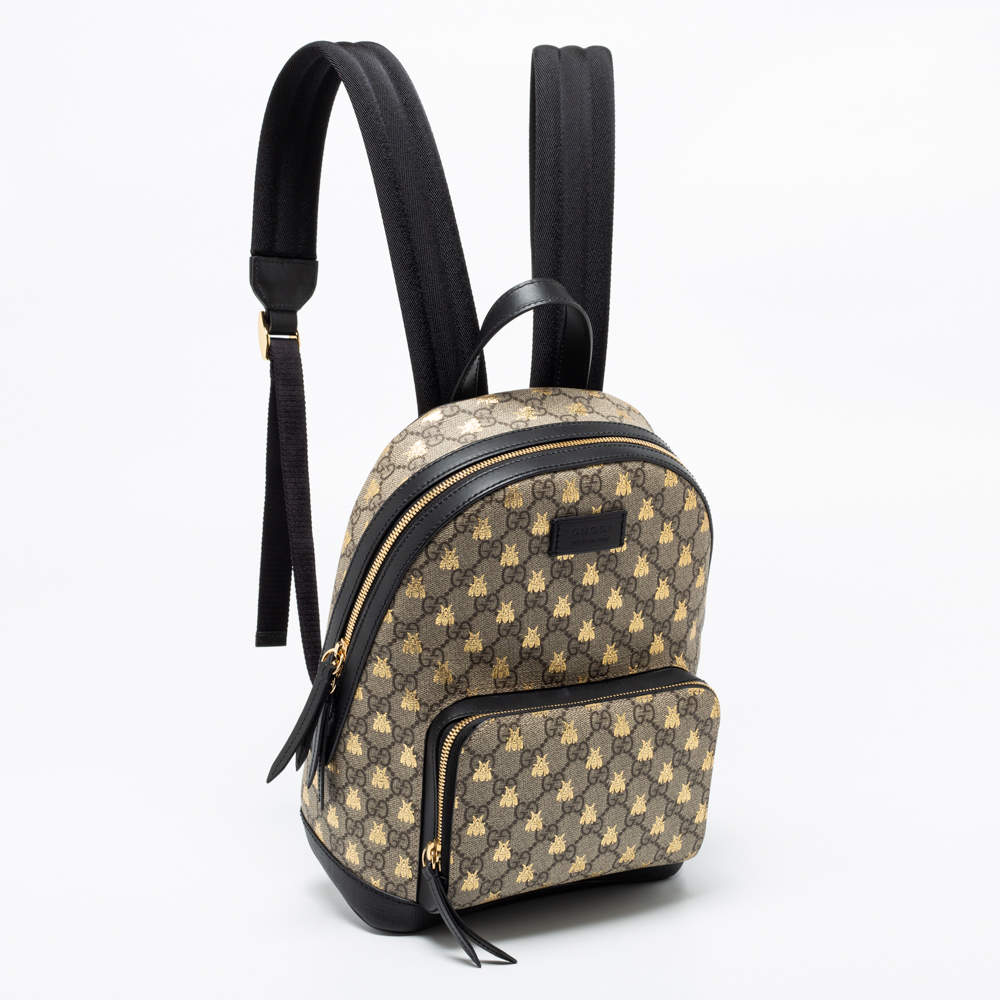 GUCCI GG Supreme Monogram Bees Print Small Day Backpack Beige Oro Black  1146560