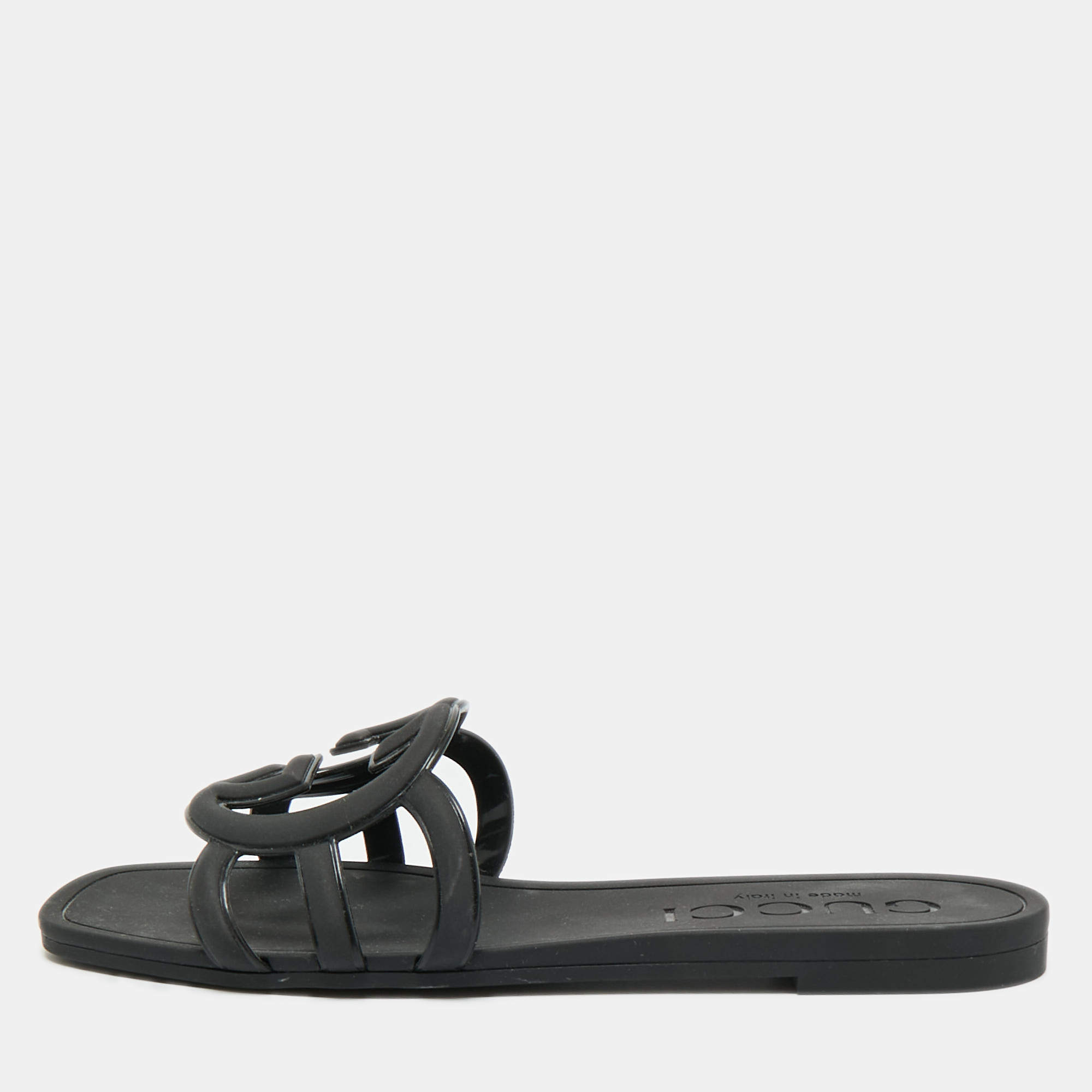 Pre Owned Gucci Black Rubber Interlocking G Flat Slides Size 35