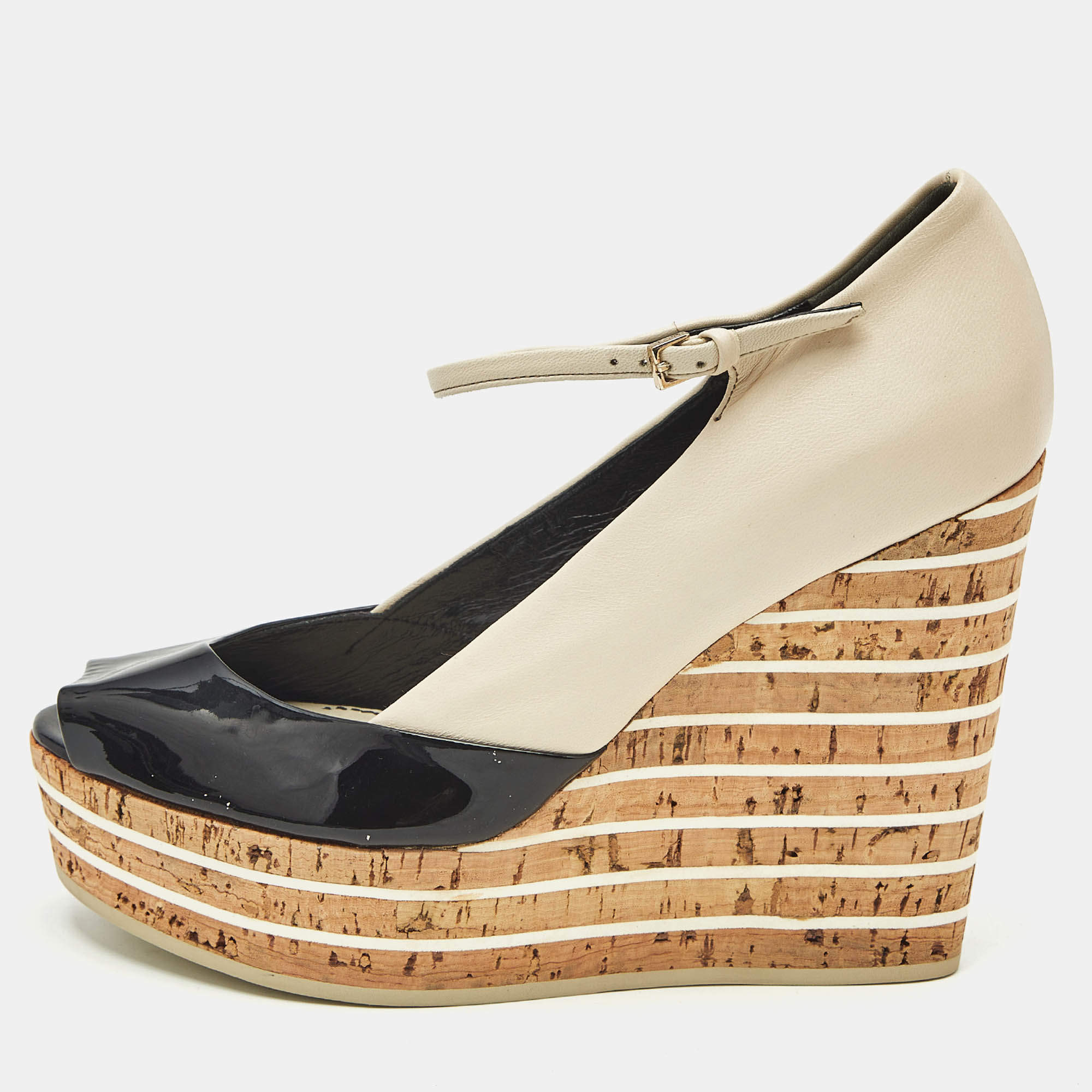 Pre Owned Gucci Beige Patent Leather Cork Wedge Pumps Size 36.5