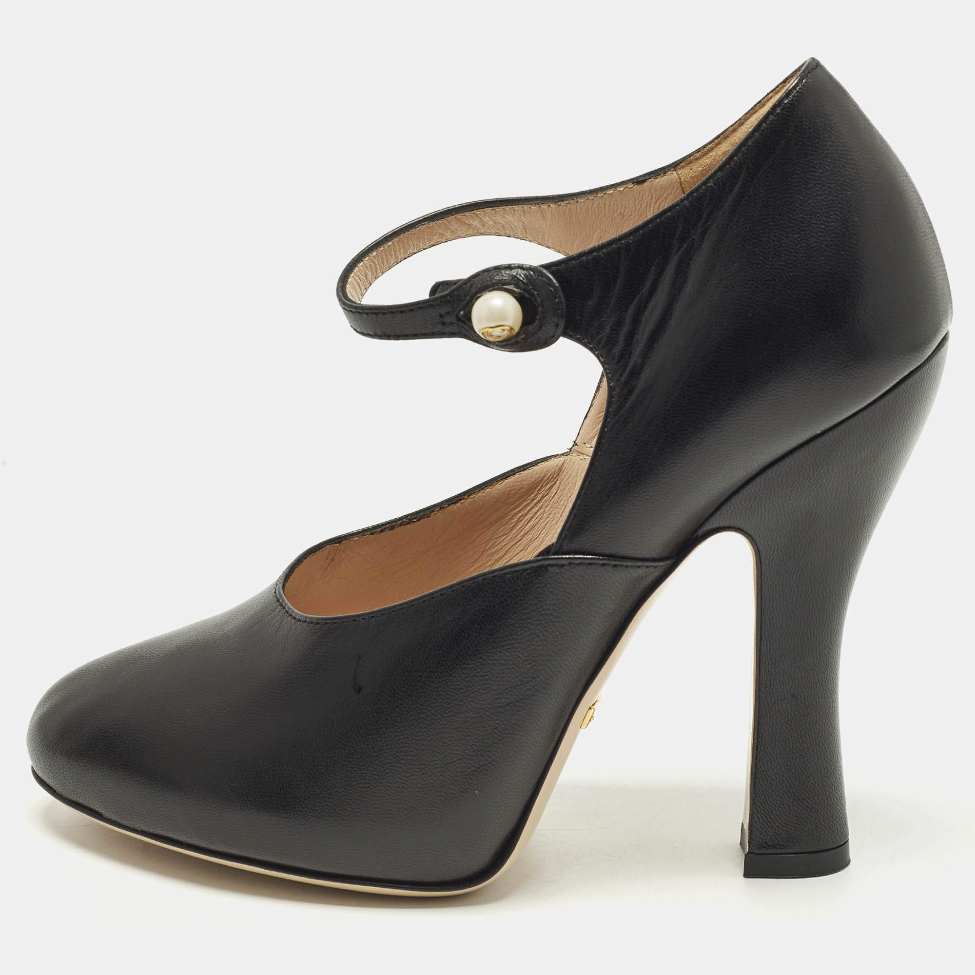 مملوكة مسبقًا حذاء كعب عالي غوتشي ليزلي جلد أسود مع حزام للكاحل مقاس 41.5