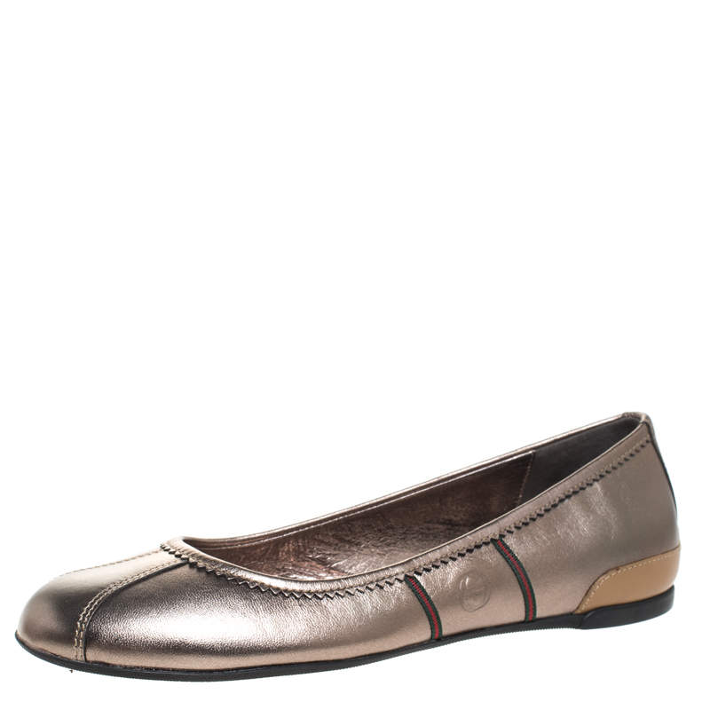 Gucci Metallic Grey And Tan Leather Ballet Flats Size 38