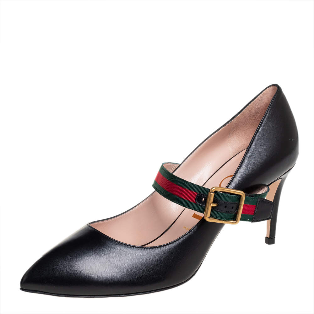 مملوكة مسبقًا Gucci Black Canvas And Leather Sylvie Mary Jane Pumps Size 39