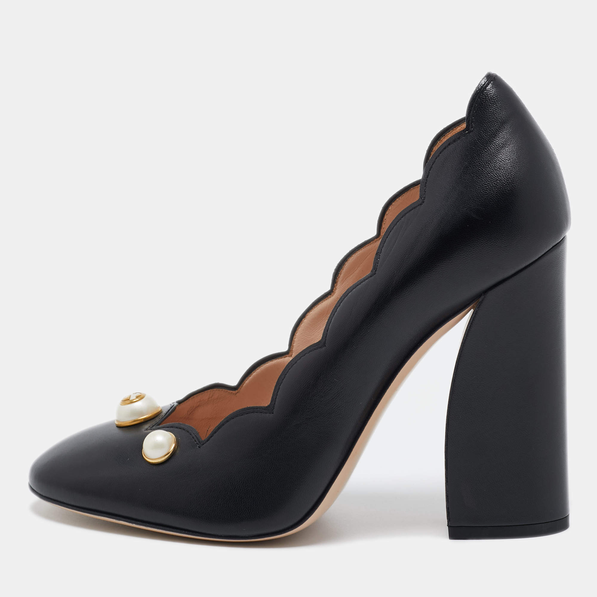 Pre Owned Gucci Black Leather GG Pearl Detail Pumps Size 39.5
