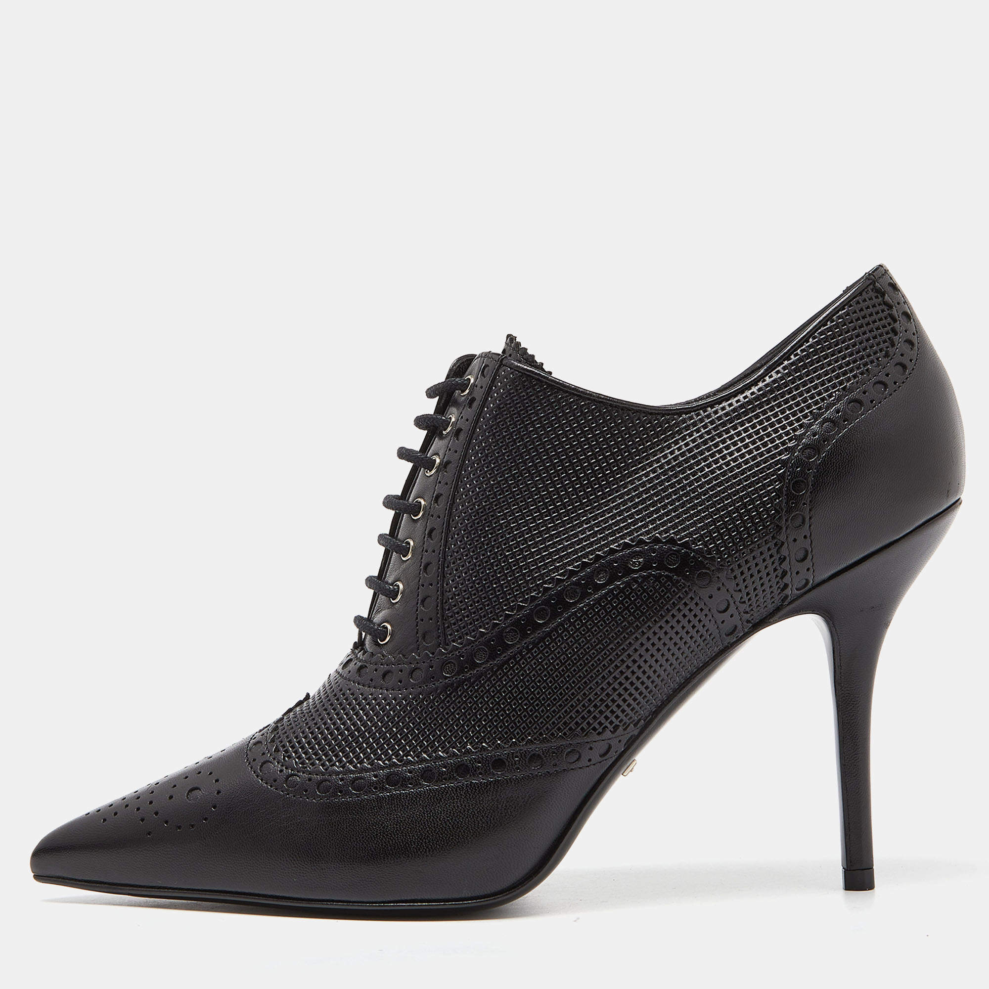 Pre Owned Gucci Black Leather Pointed Toe Lace Up Ankle Booties Size 39