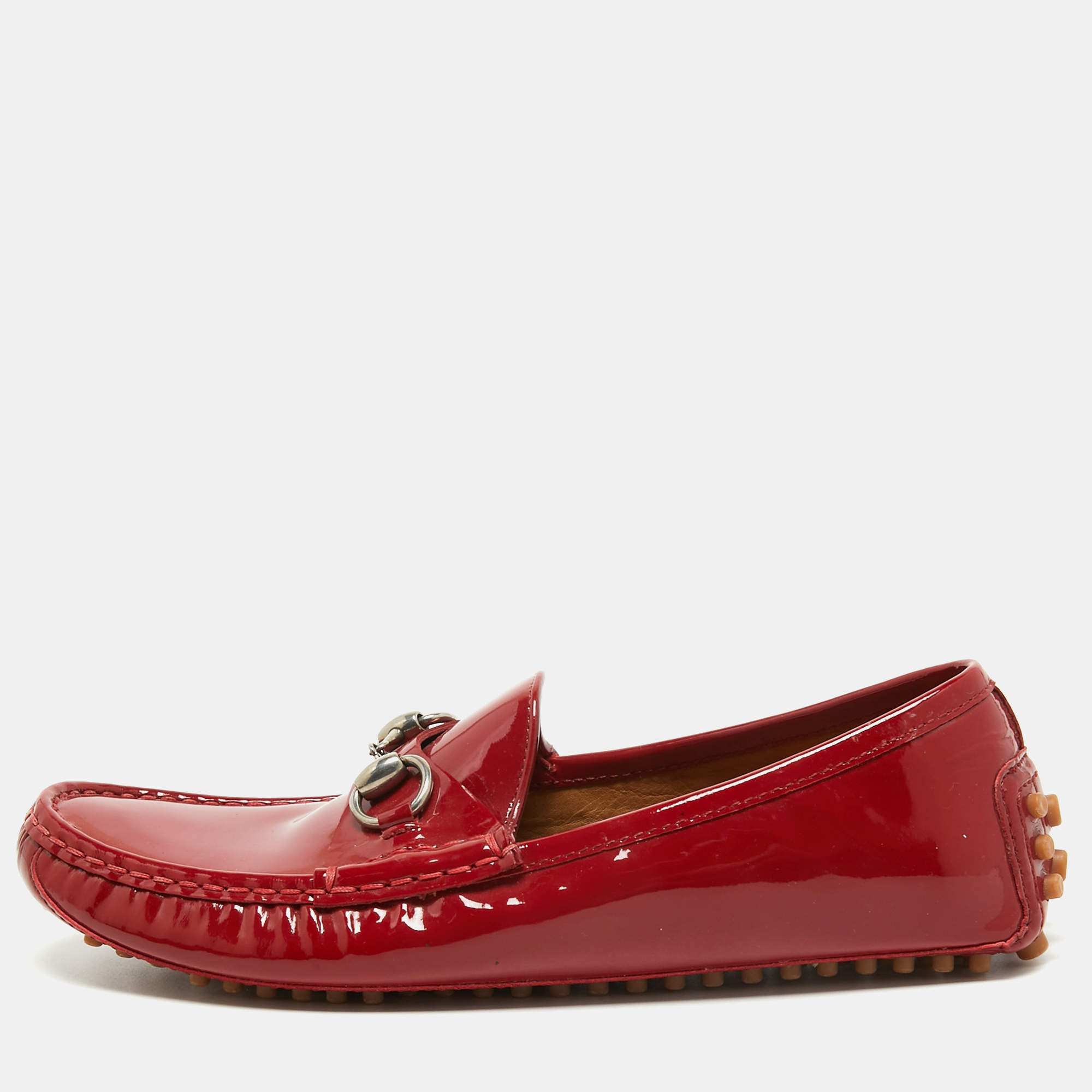 مملوكة مسبقًا Gucci Red Patent Leather Horsebit Slip On Loafers Size 38 