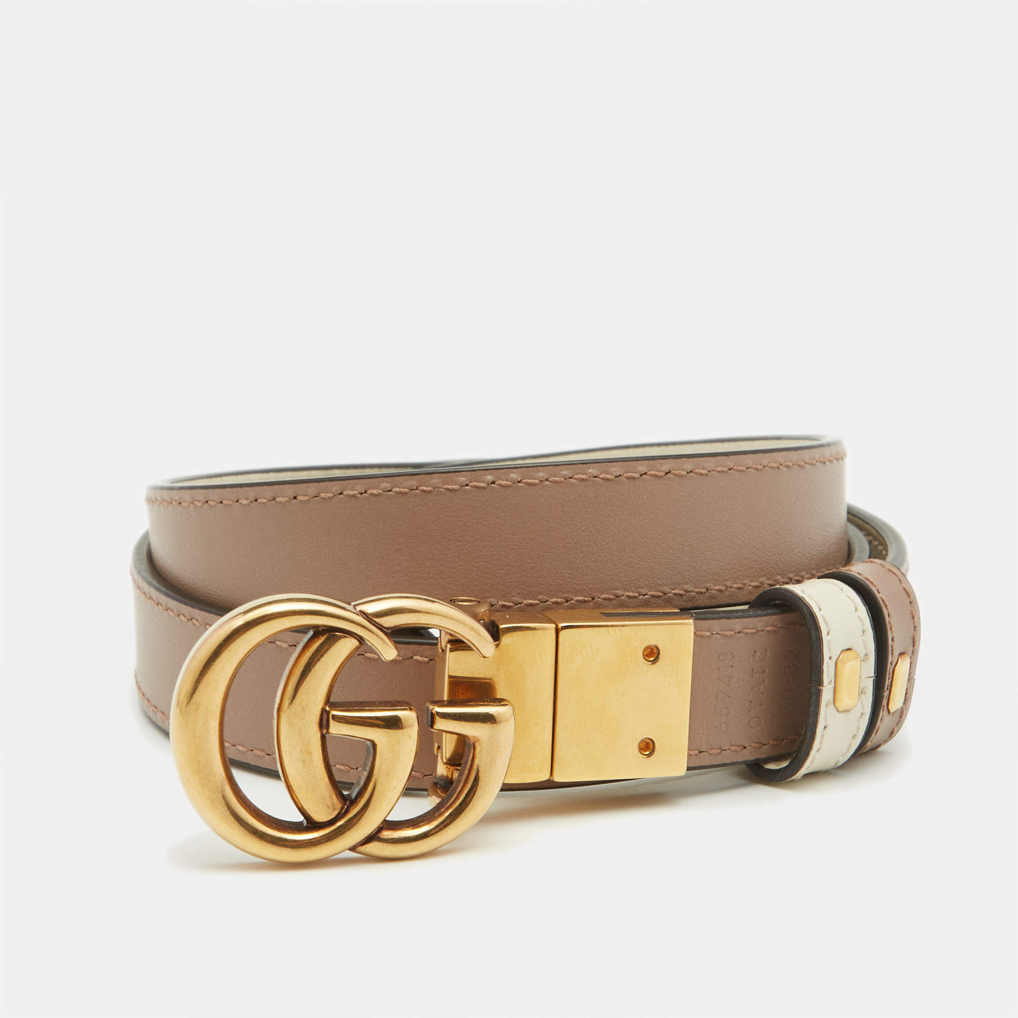 Pre Owned Gucci White/Beige Leather GG Marmont Reversible Slim Belt 80CM