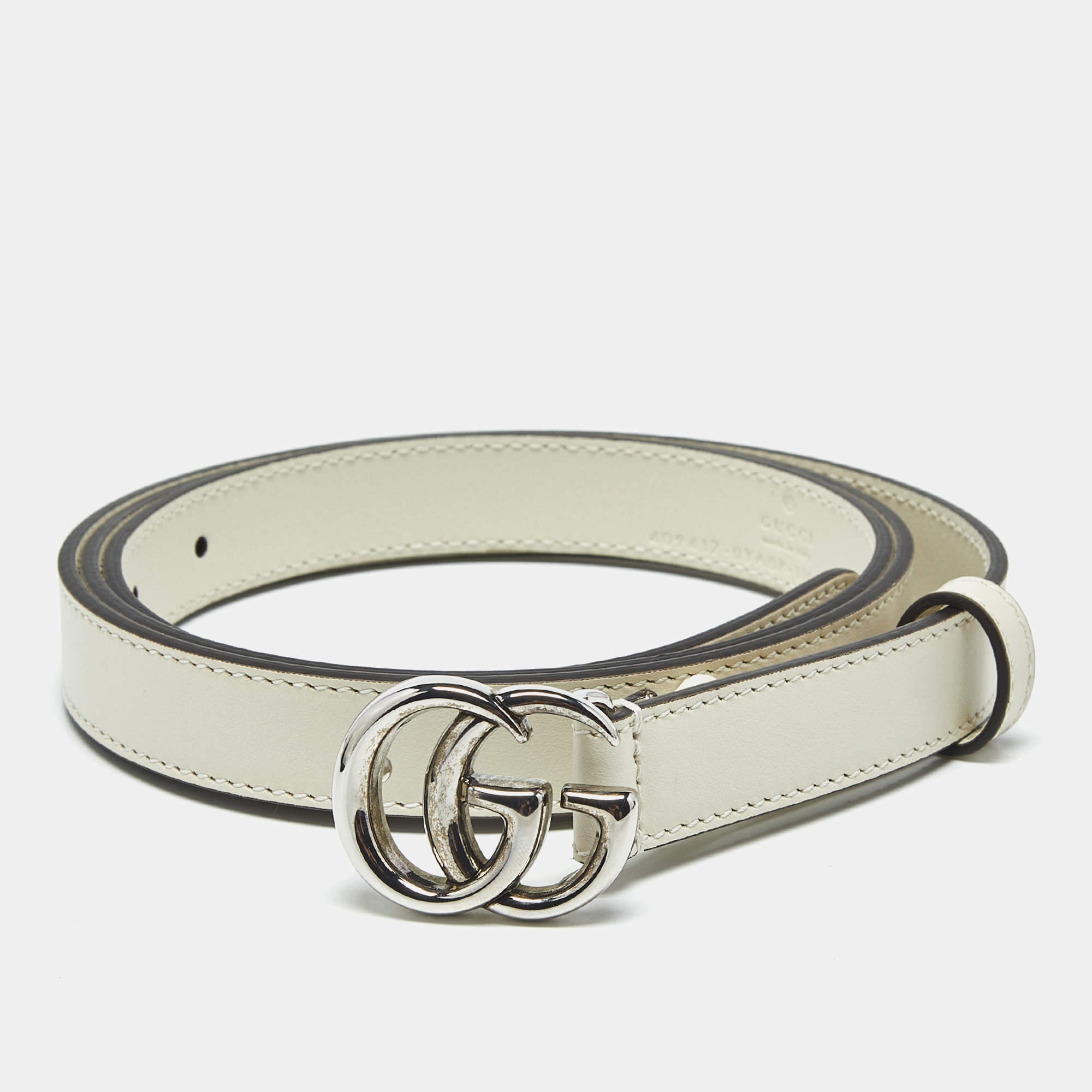 Pre Owned حزام غوتشي جلد أبيض مائل للبيج GG مارمونت نحيف 75 سم