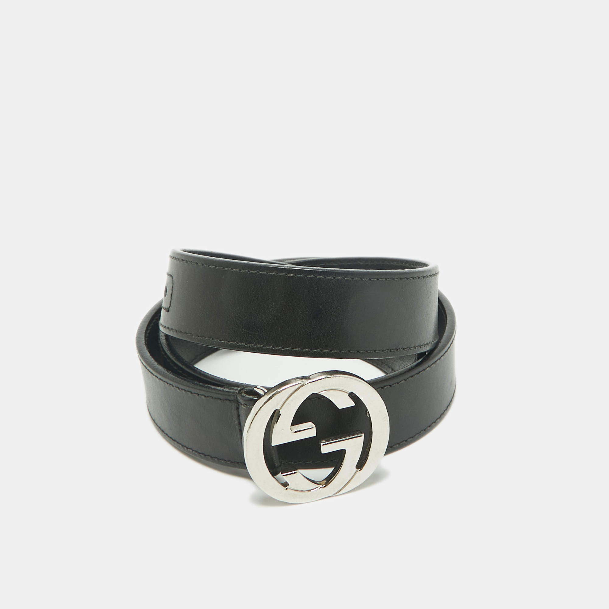 Pre Owned Gucci Black Leather Interlocking G Buckle Belt 80 CM