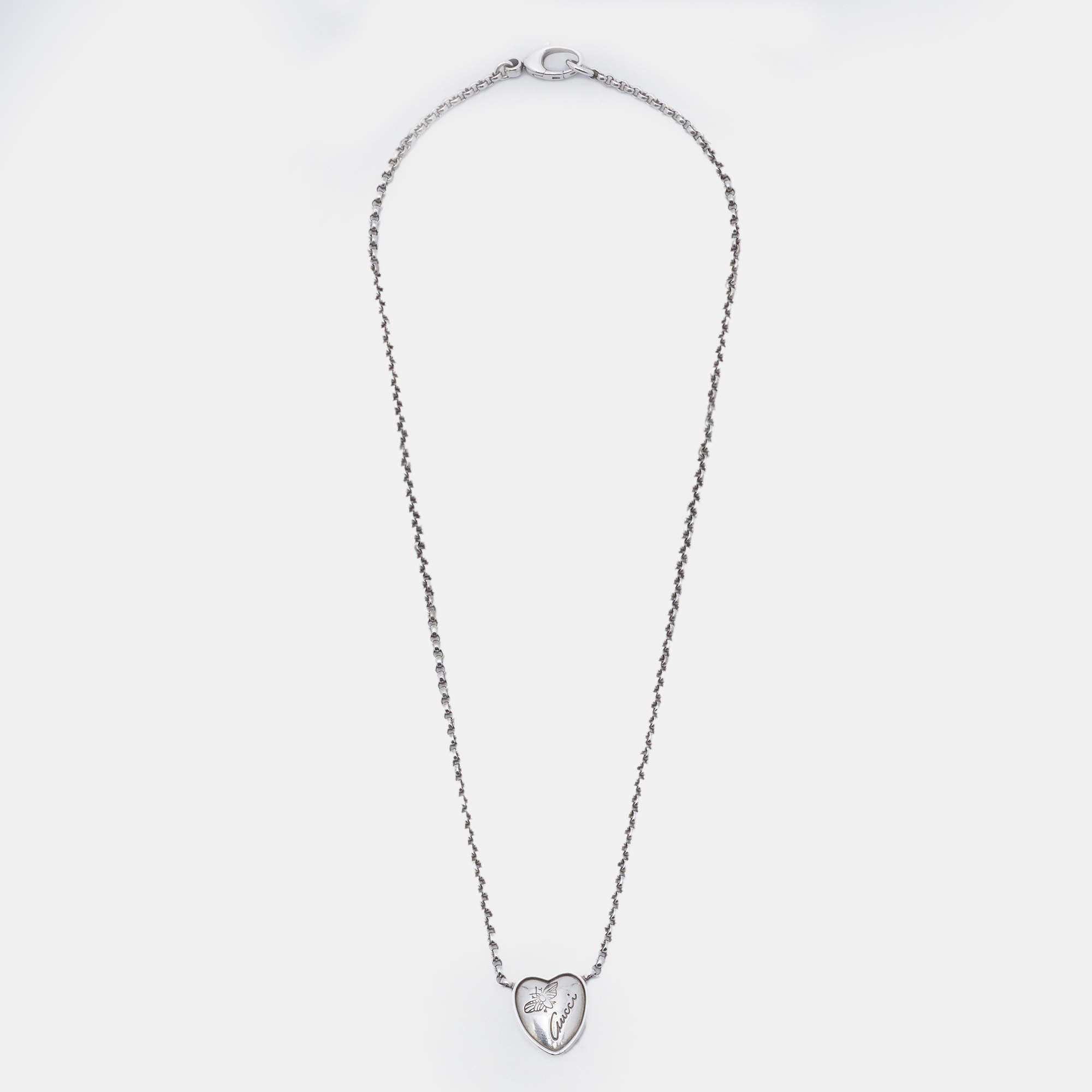 Pre Owned Gucci Heart Sterling Silver Pendant Necklace