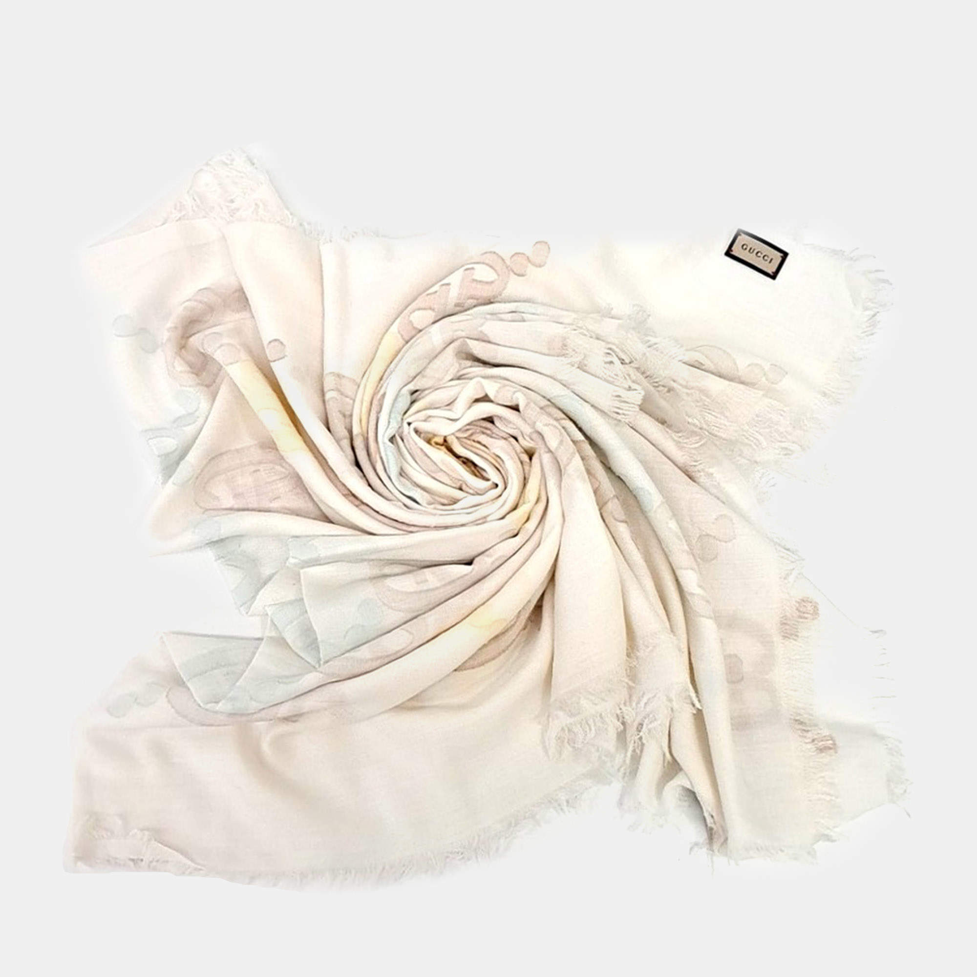 مملوكة مسبقًا Gucci scarf and shawl
