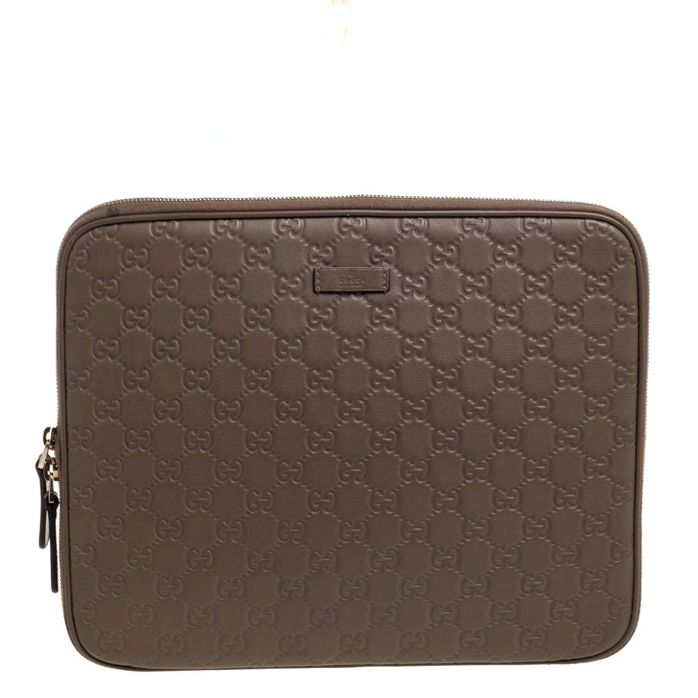 مملوكة مسبقًا Gucci Light Brown Guccissima Leather Laptop Zip Around Case