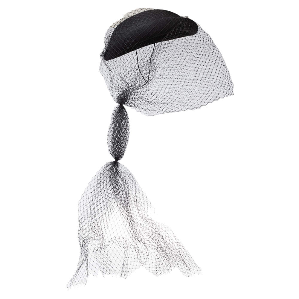 مملوكة مسبقًا Gucci Black Felt Veil Detail Agnes Hat S