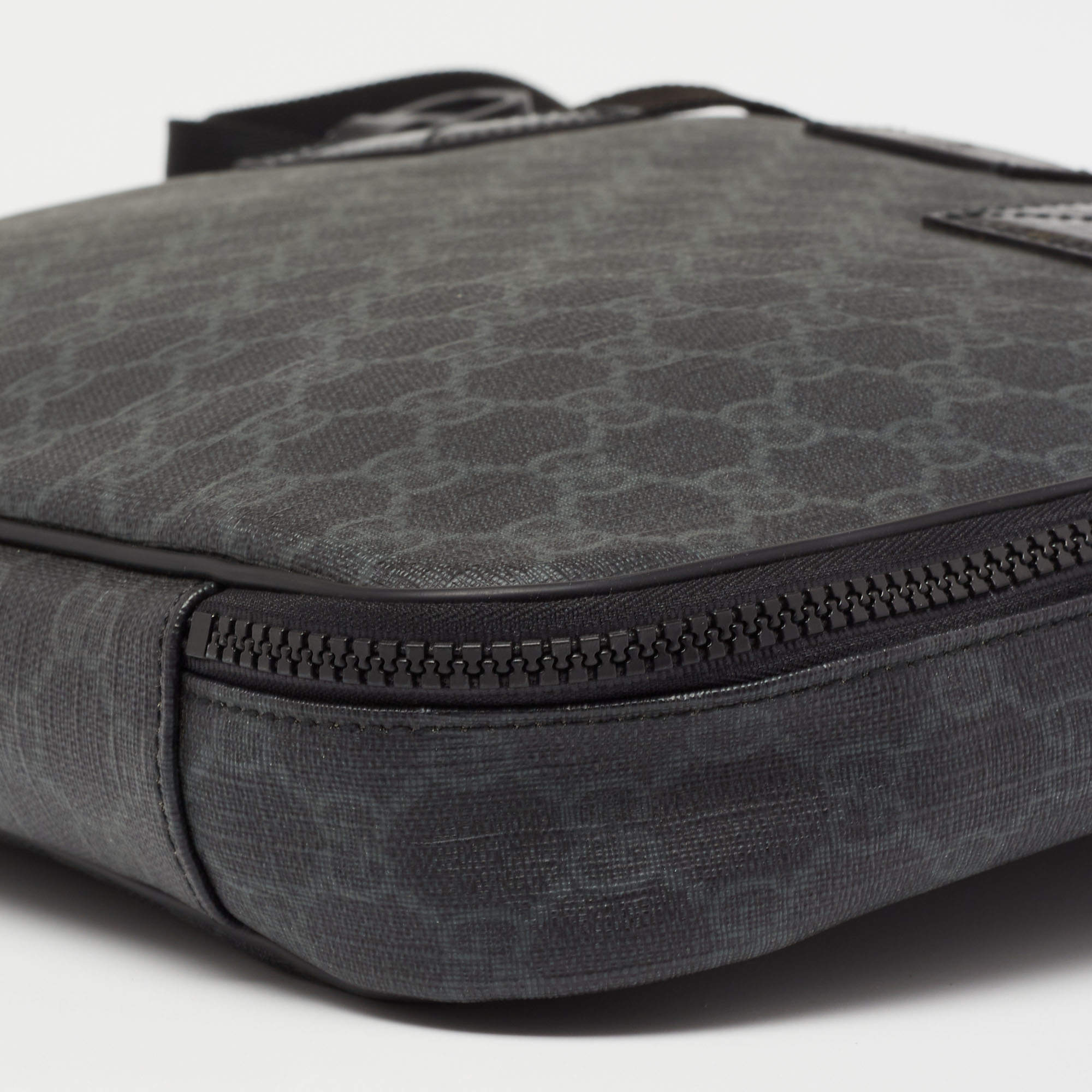 Laptop bags & briefcases Gucci - GG supreme briefcase - 406384KHN7N9772