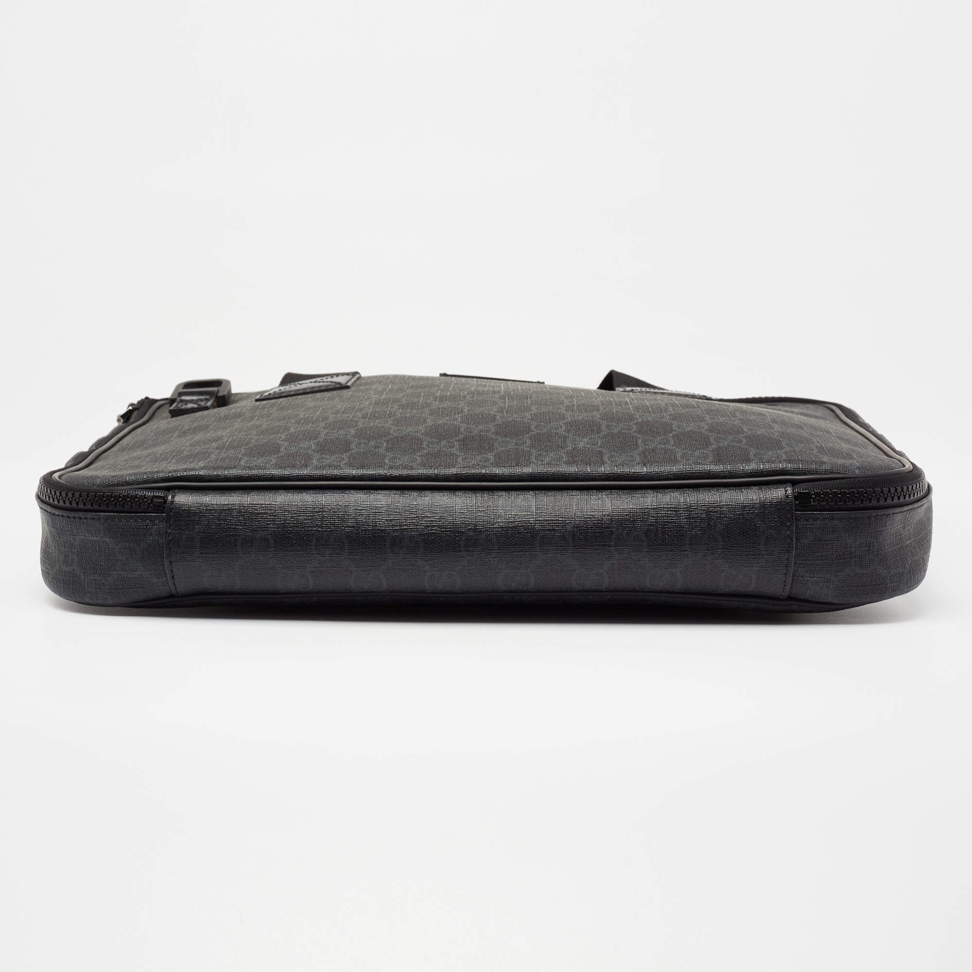 Gucci Black Canvas GG Laptop Case - AGL1723 – LuxuryPromise