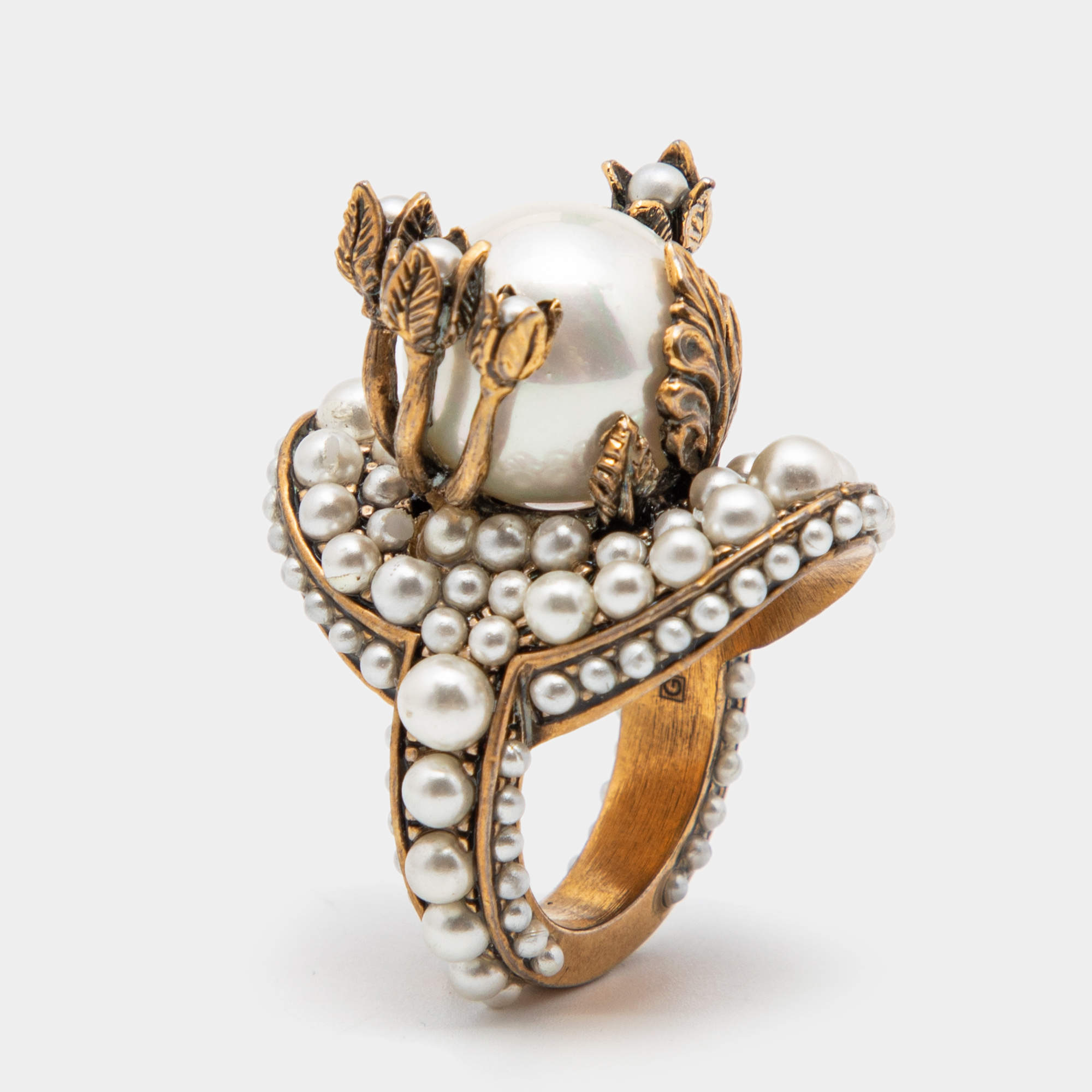Gucci Faux Pearl Flower Gold Tone Ring Size 50 Gucci | TLC