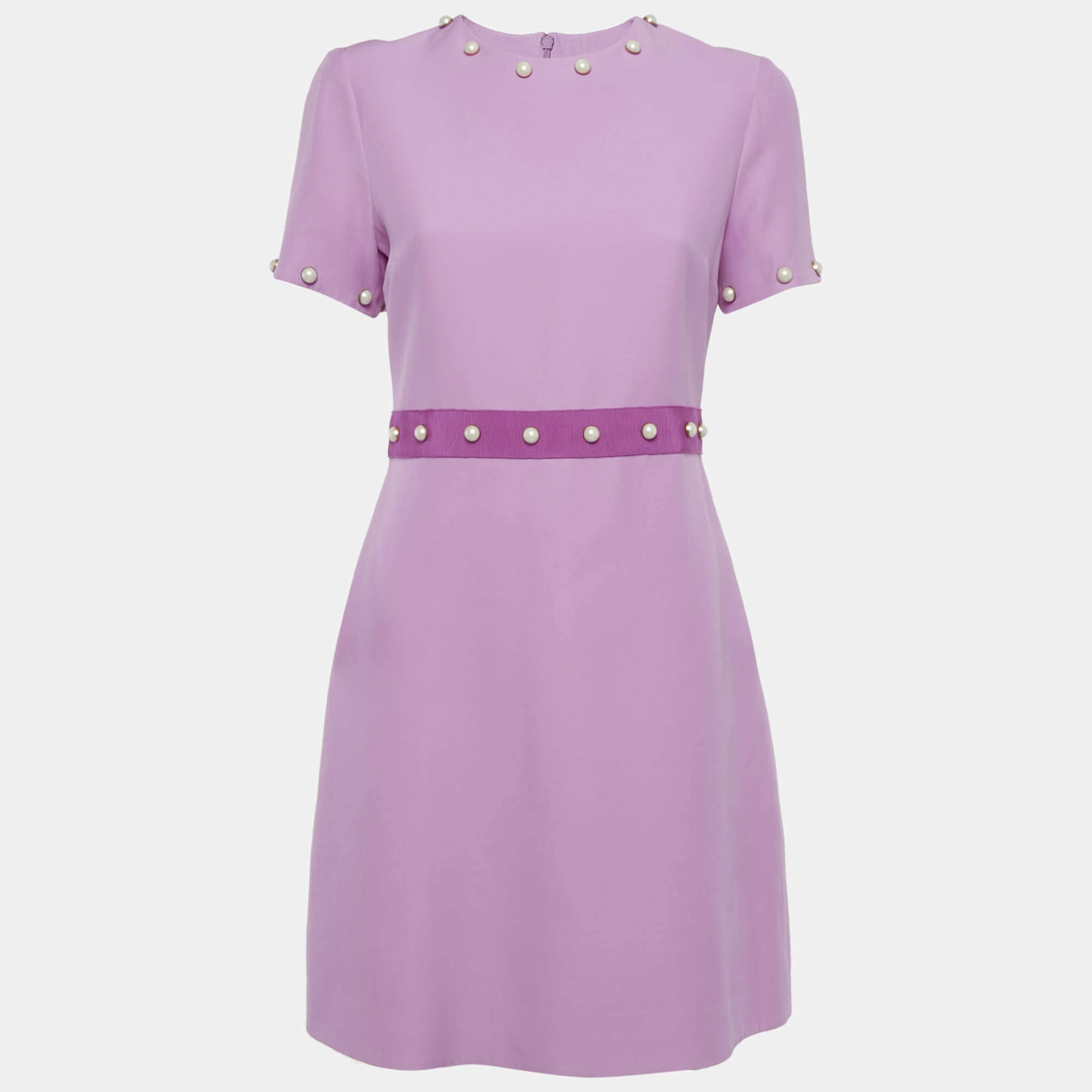 مملوكة مسبقًا فستان غوتشي ميني بمزيج صوف وردي بتفاصيل أزرار لؤلؤية مقاس وسط (ميديوم)